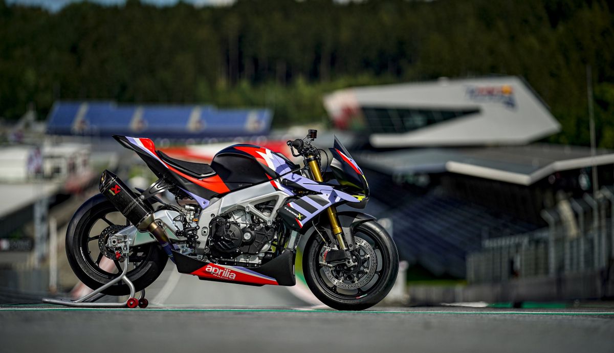 Aprilia tuono v4 x (1) Aprilia tuono v4 x (1)