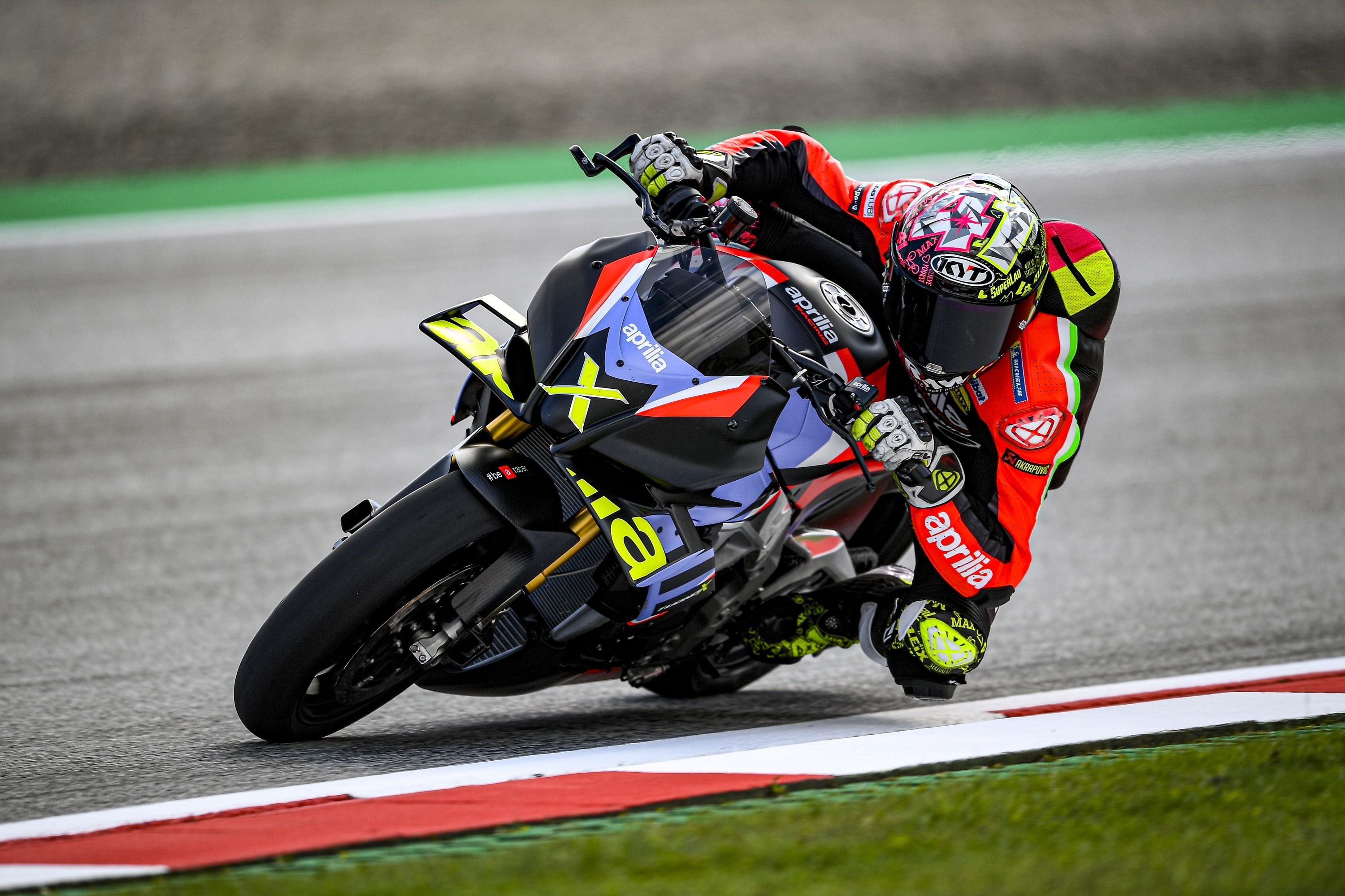 Aprilia tuono v4 x (4)
