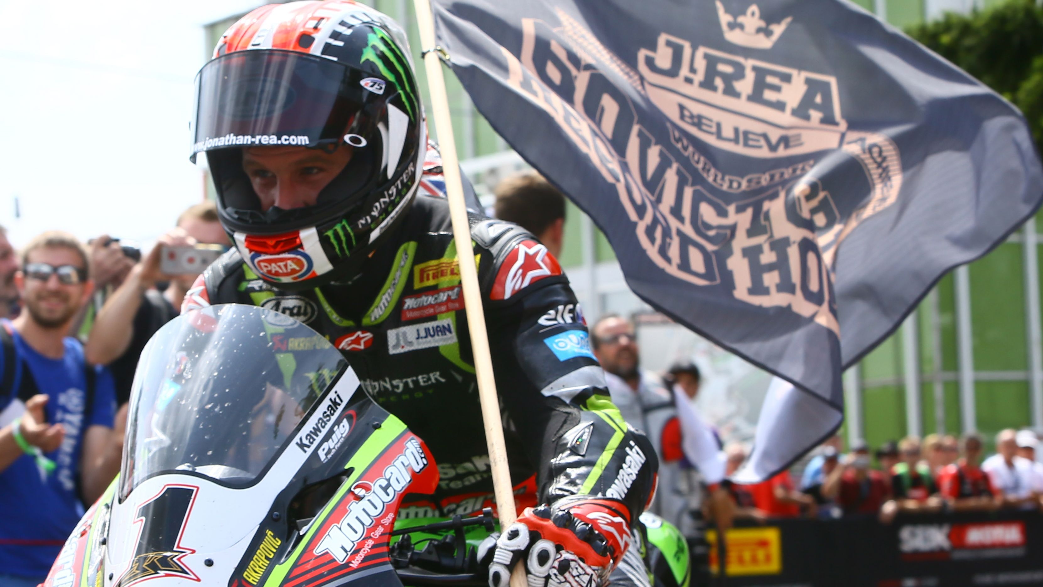 Jonathan Rea superó las 59 victorias de Carl Fogarty en Brno 2018