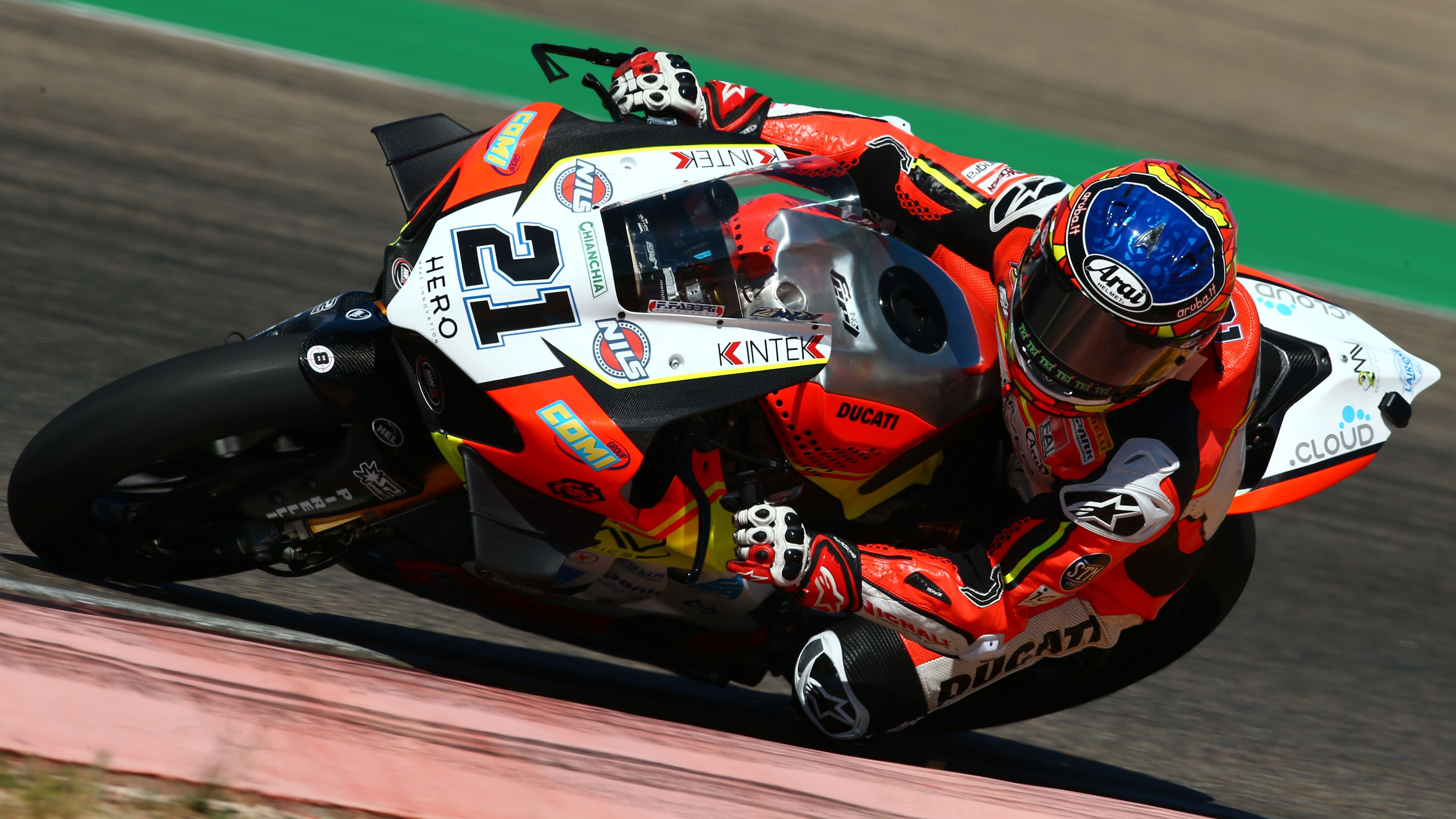 Michael Rinaldi se ha hecho con su primera victoria en el Mundial de Superbike