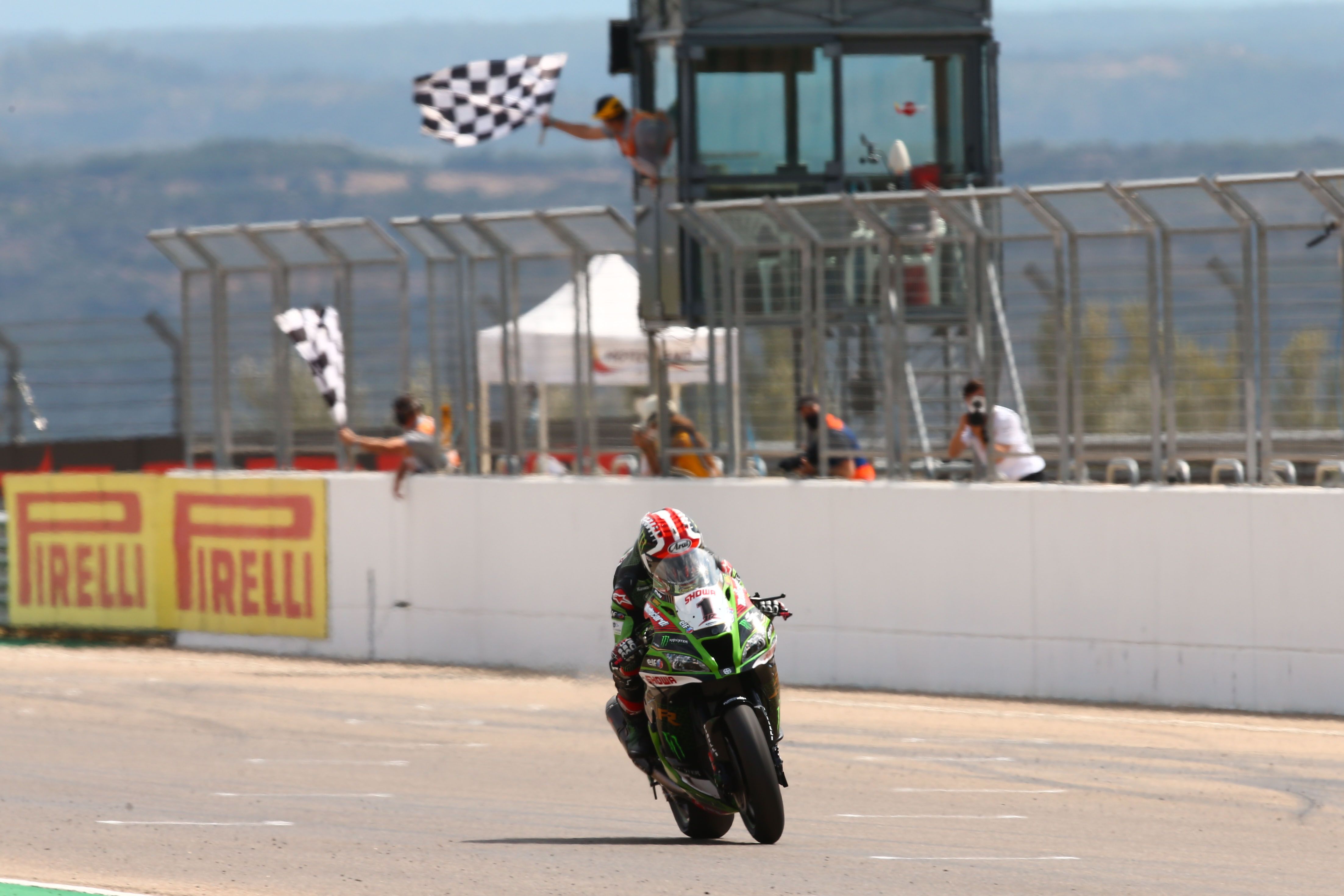 Jonathan Rea suma su victoria número 96 en el Mundial de Superbike