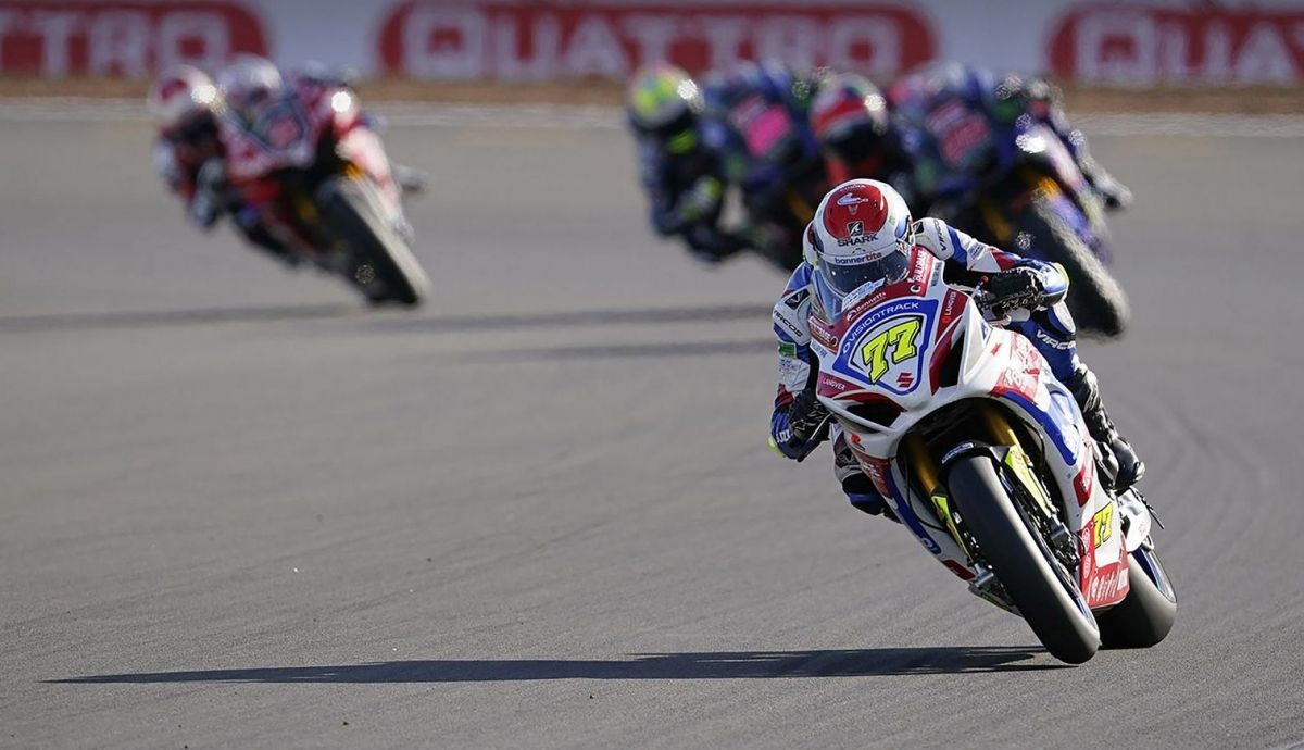 Kyle Ryde se escapó para imponerse en solitario en la tercera carrera Kyle Ryde se escapó para imponerse en solitario en la tercera carrera