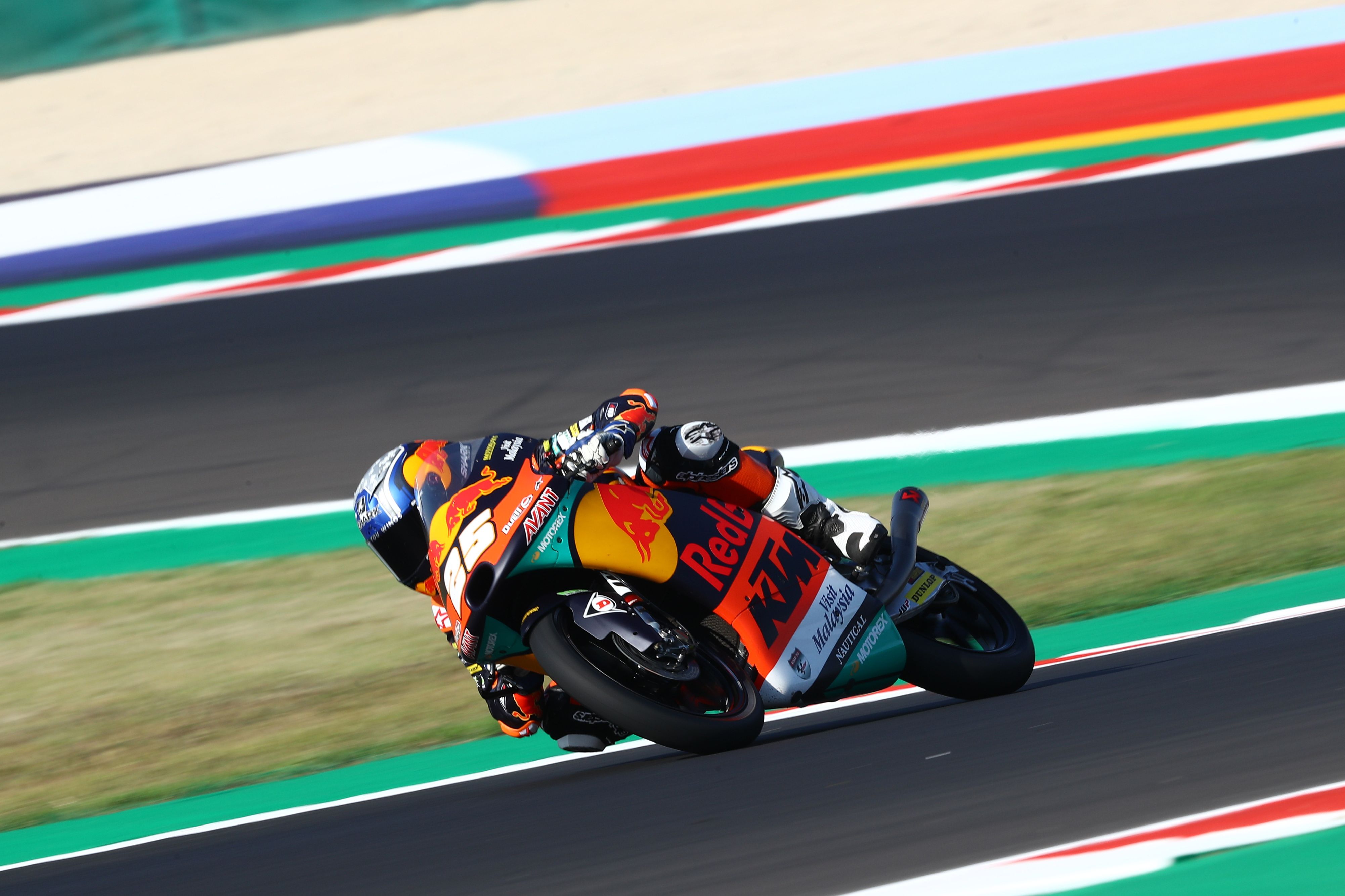 Raúl Fernández ha conseguido el mejor tiempo en los libres de Moto3 en Misano.