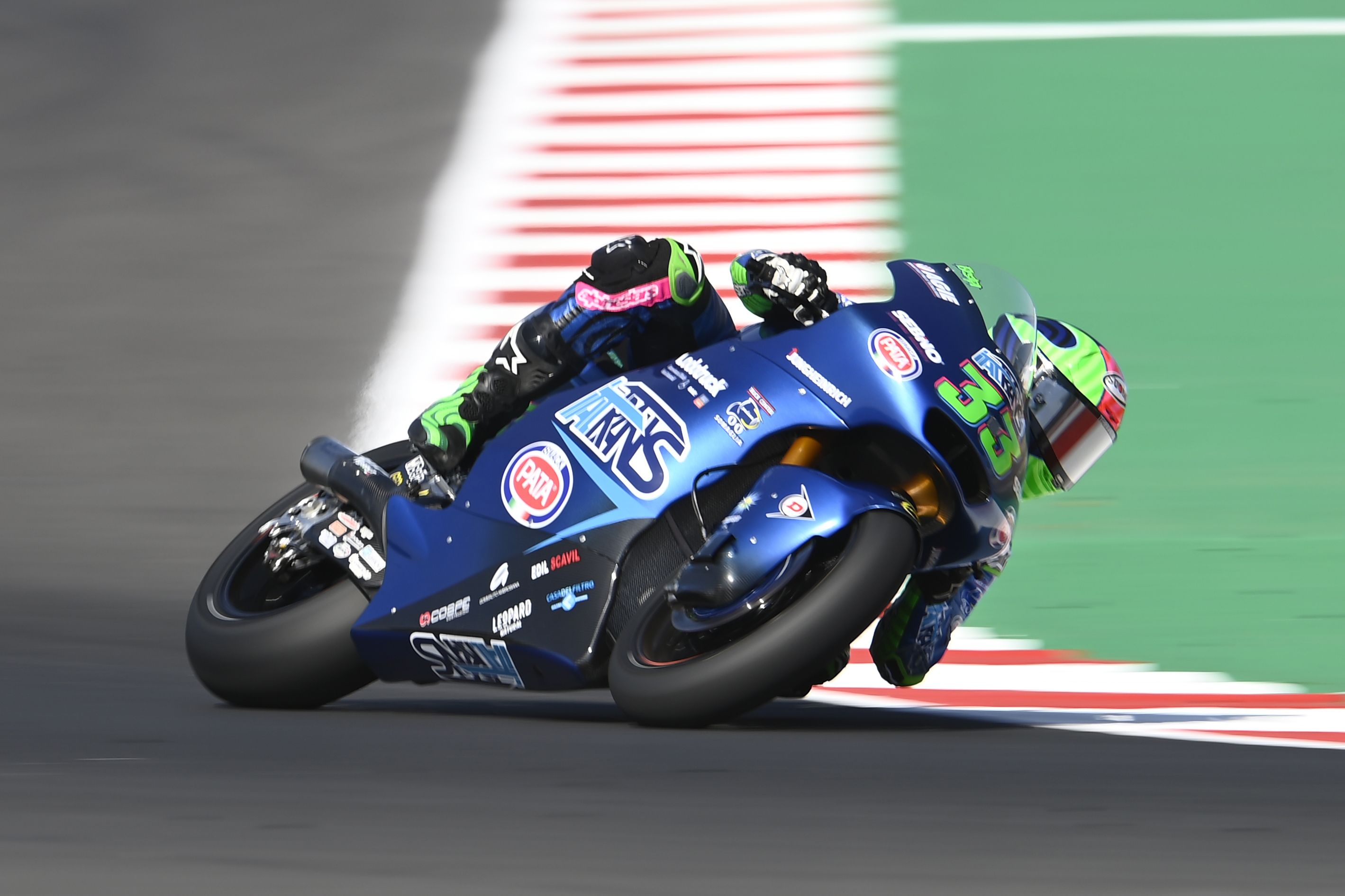 Enea Bastianini ha terminado el viernes con el mejor tiempo de Moto2.