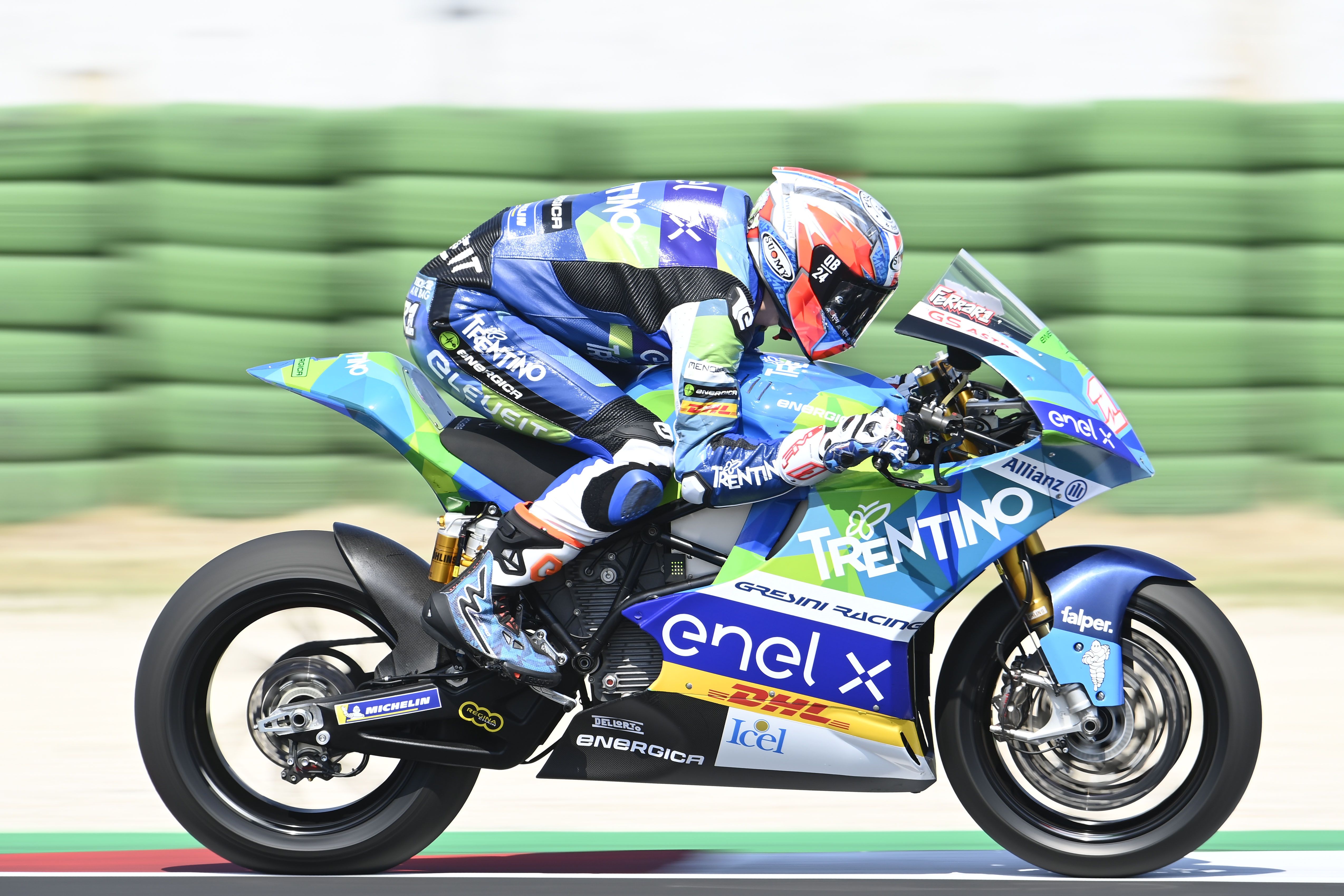 Matteo Ferrari, ganador de la carrera de la Copa del Mundo de MotoE en Misano.