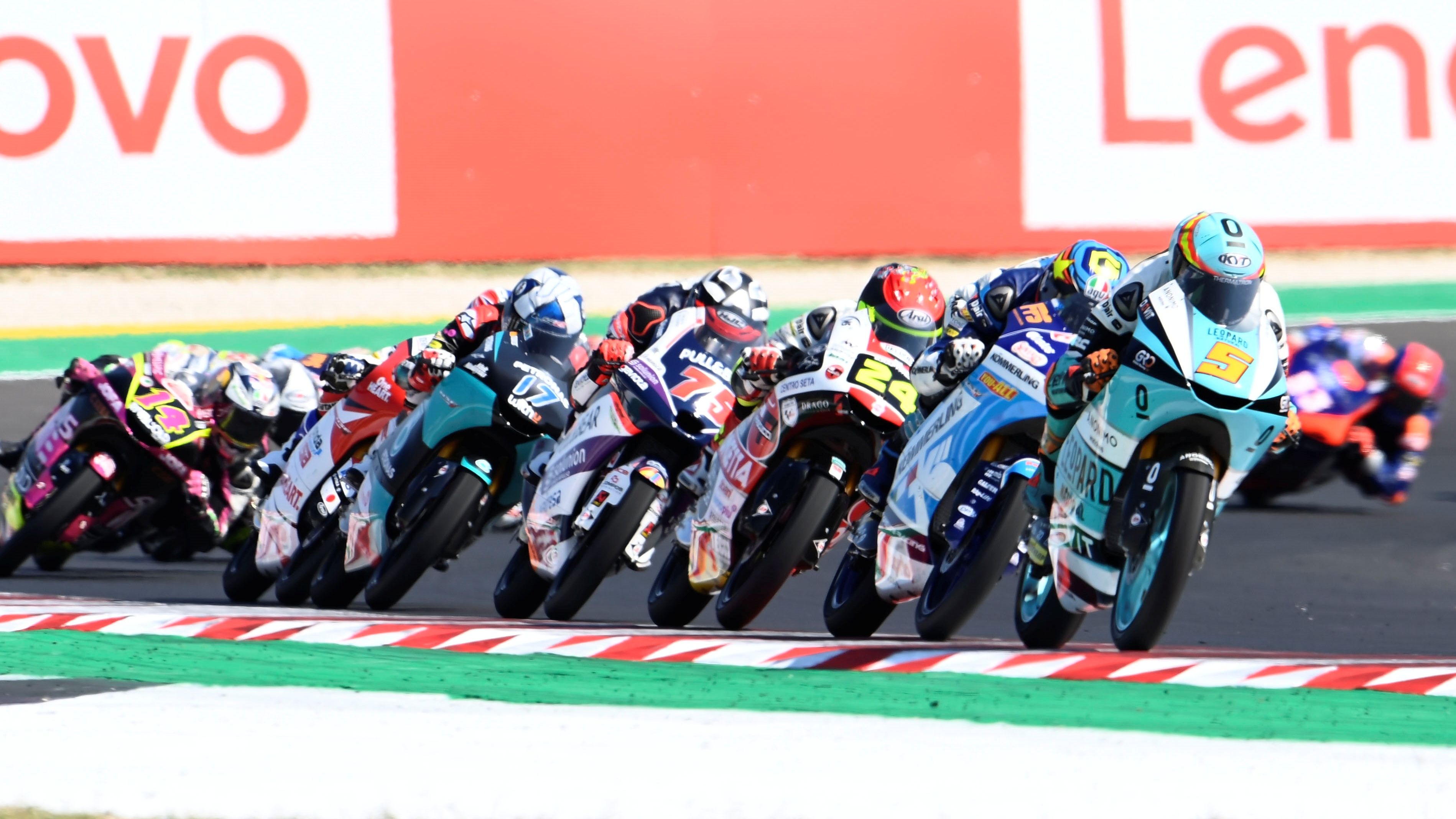 Jaume Masiá encabeza el numeroso grupo de Moto3