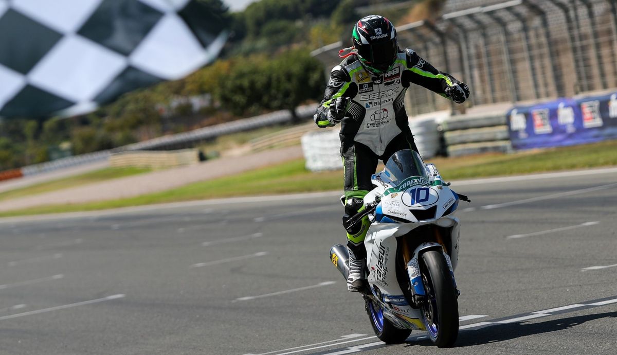 Con su victoria David Sanchís se acerca mucho al liderato de Supersport Con su victoria David Sanchís se acerca mucho al liderato de Supersport