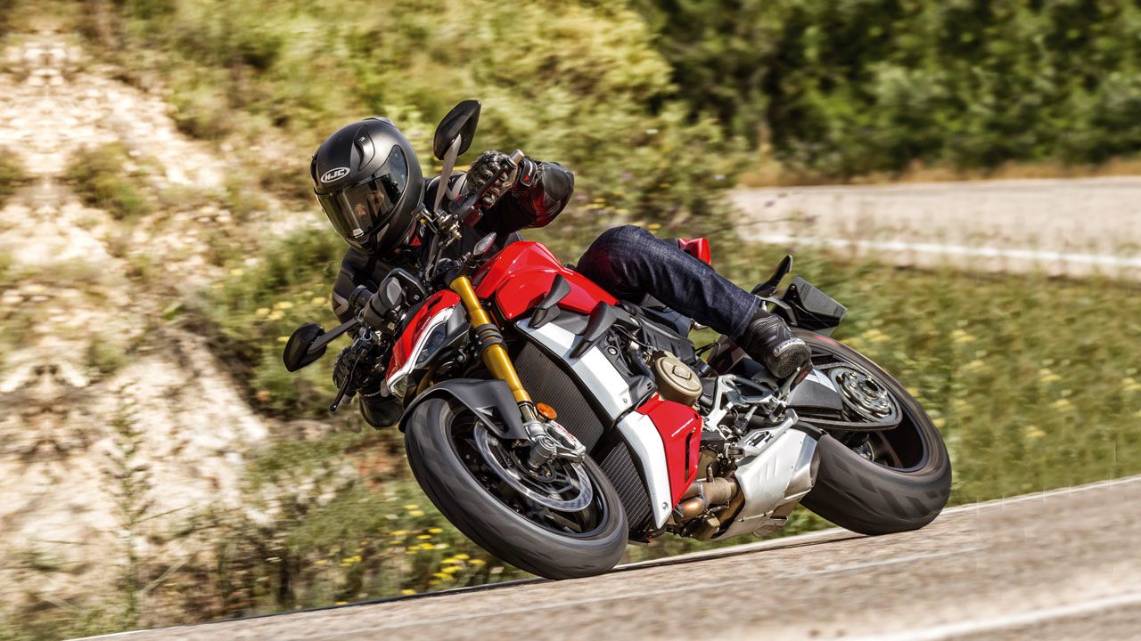Ducati Streetfighter V4S