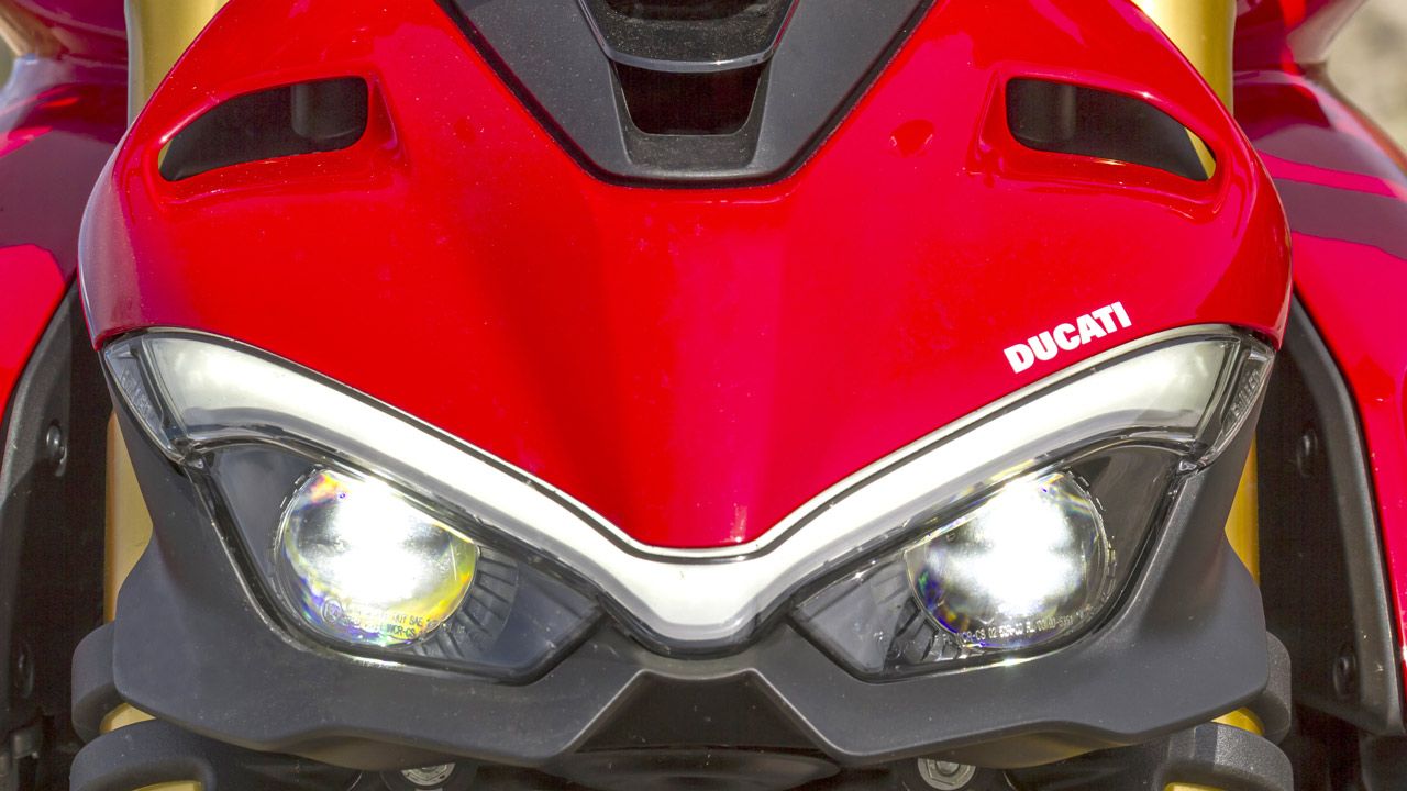 Ducati Streetfighter V4S