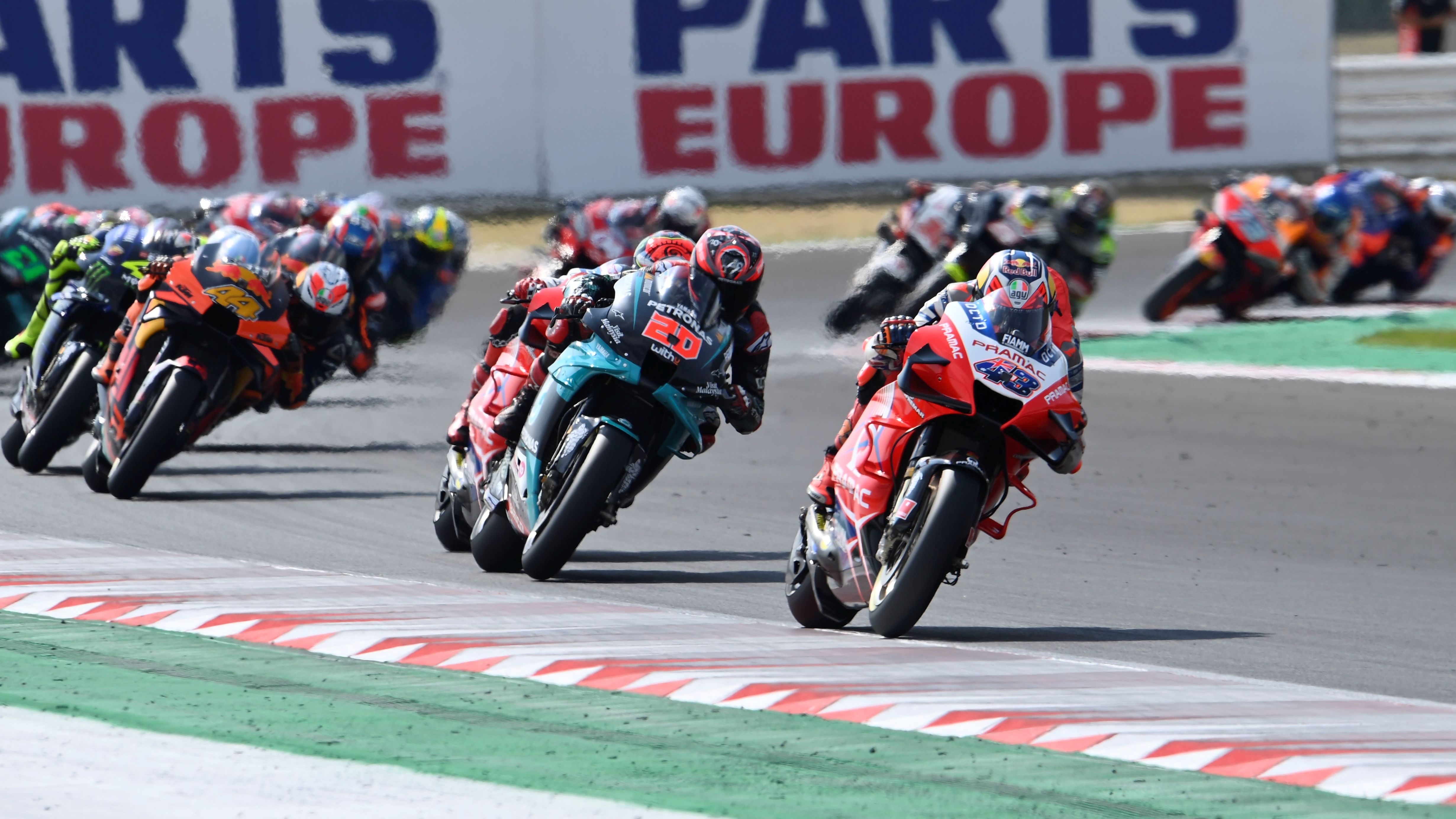 Jack Miller al comienzo de la carrera del GP de Emilia Romaña