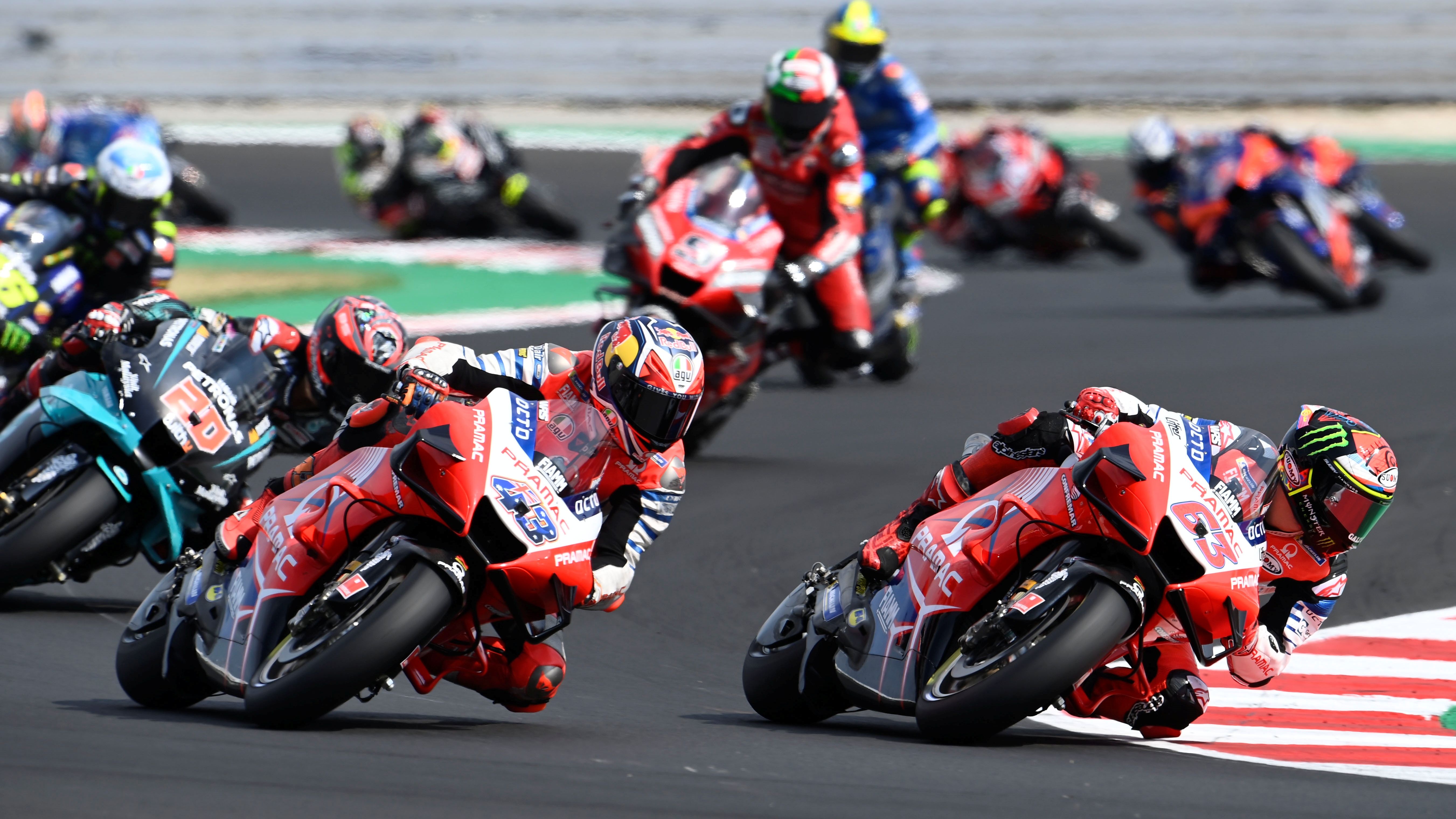 Pecco Bagnaia supera a Jack Miller en la segunda vuelta