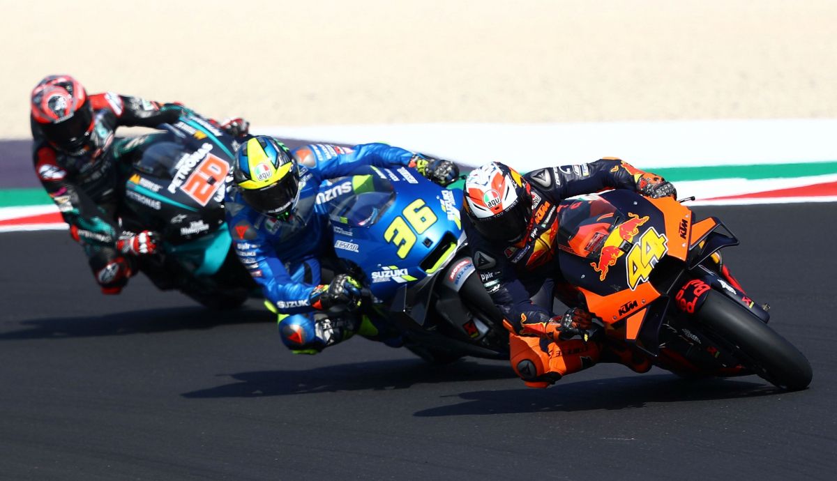Pol Espargaró trata de contener a Joan Mir y Fabio Quartararo Pol Espargaró trata de contener a Joan Mir y Fabio Quartararo