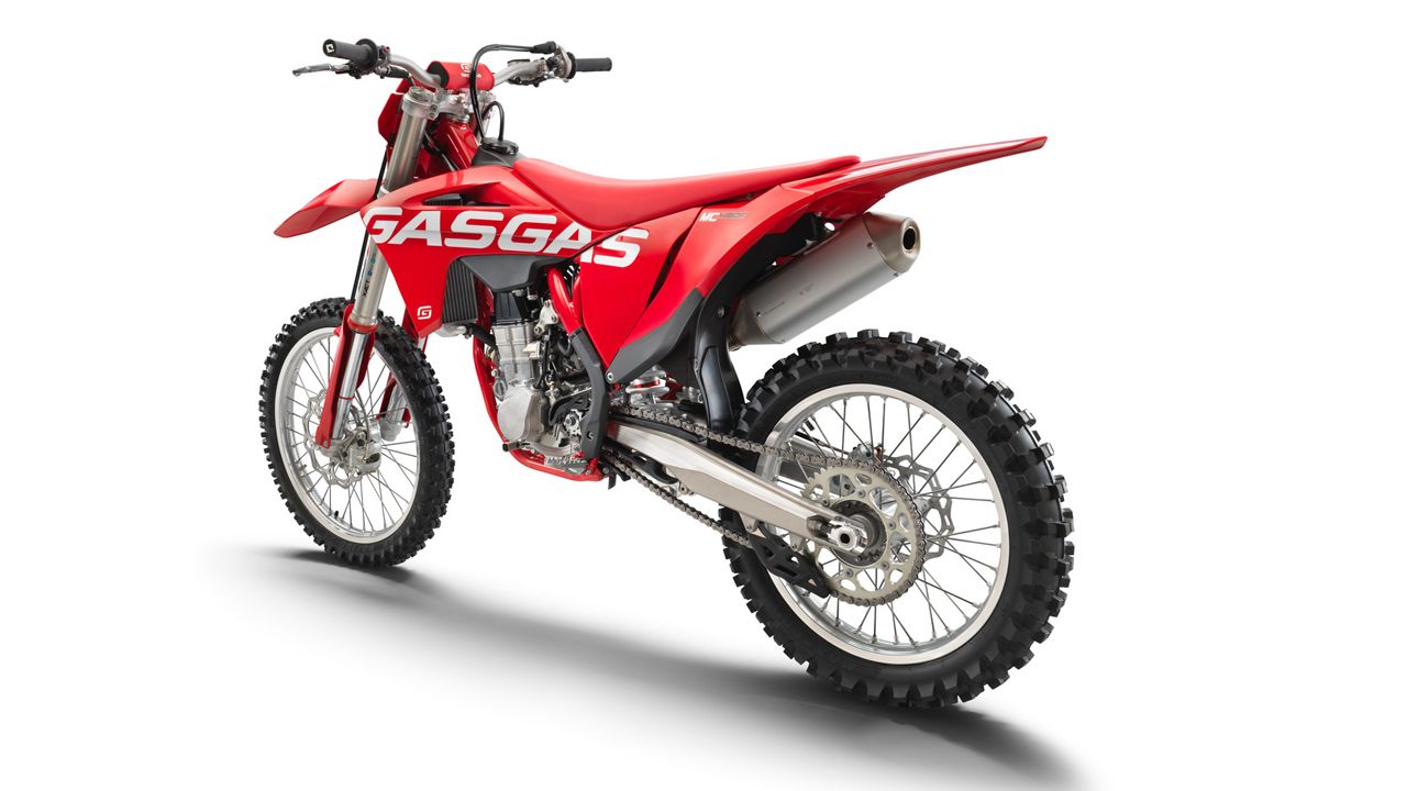 MC 450 F rear le MY2021