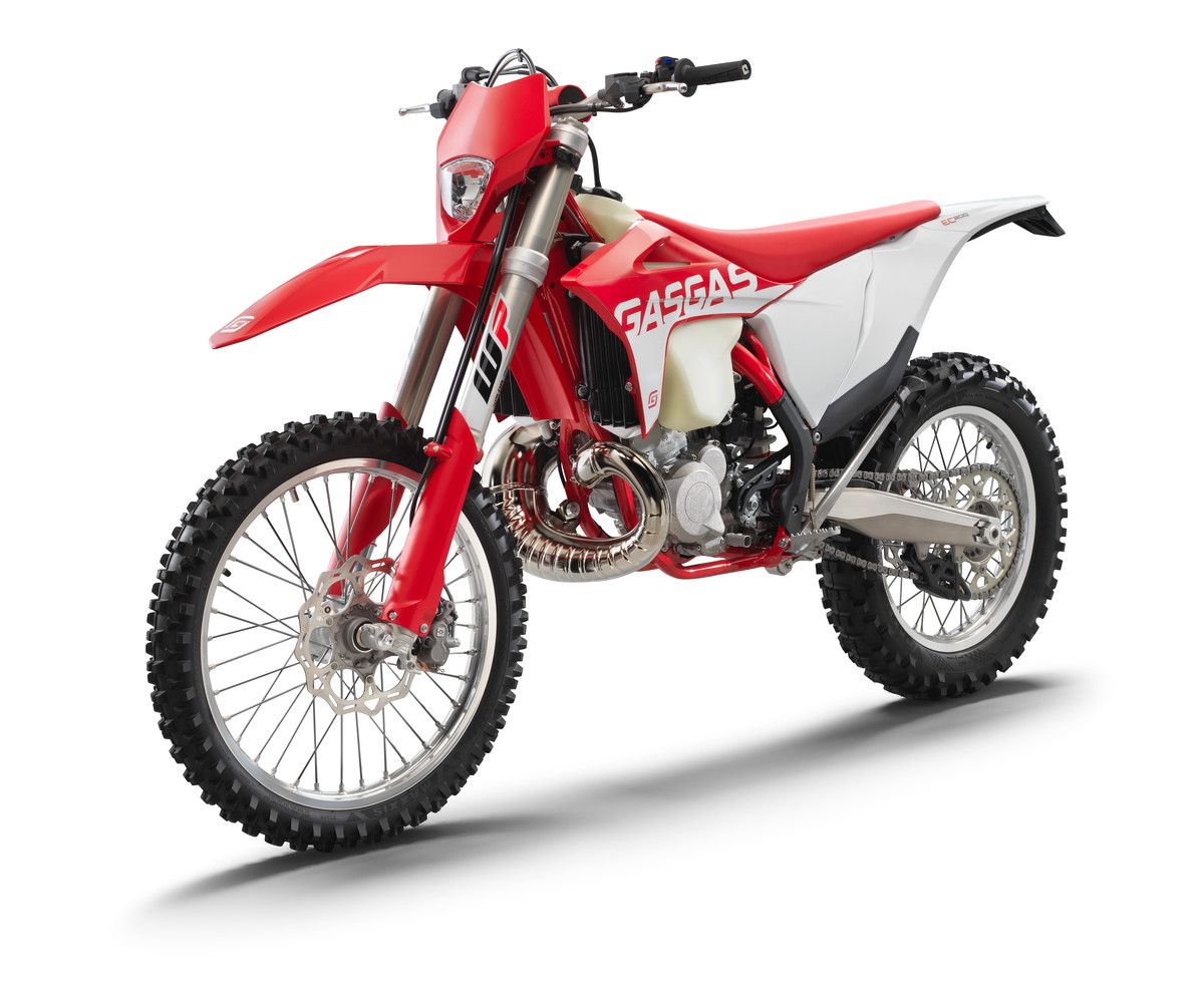 EC 250 front le MY2021   copia