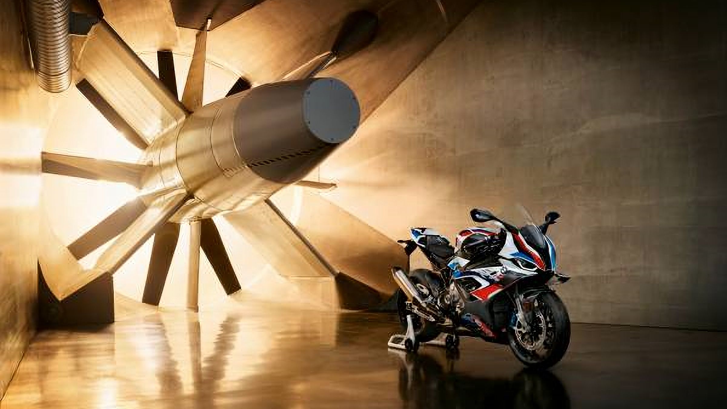 BMW M1000RR