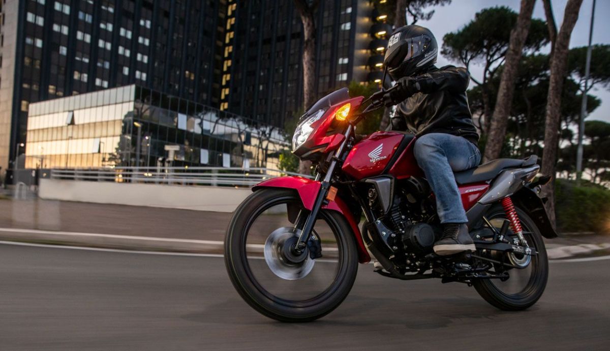 Honda CB125F 20121 (5)