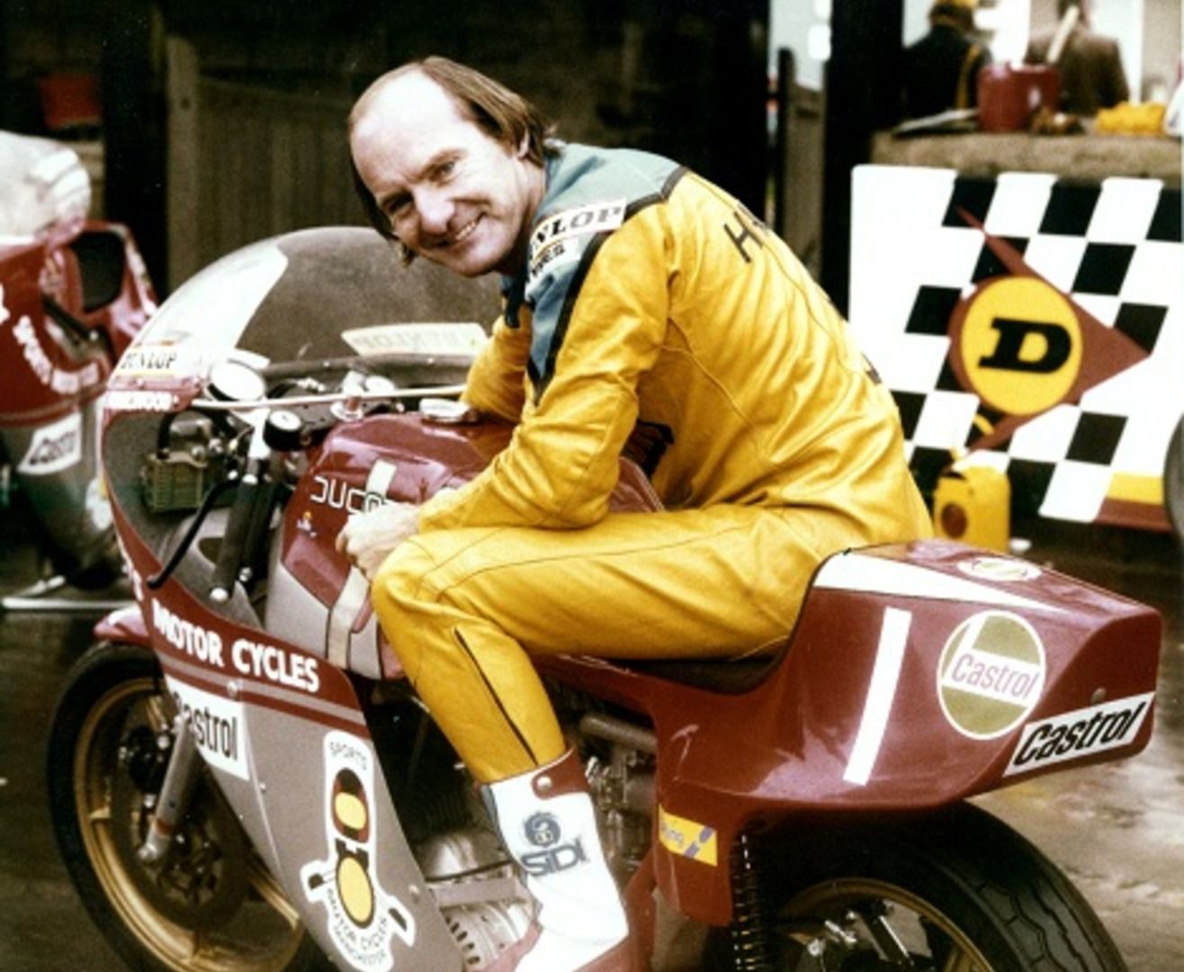 Mike Hailwood en 1978 con la Ducati 900 SS