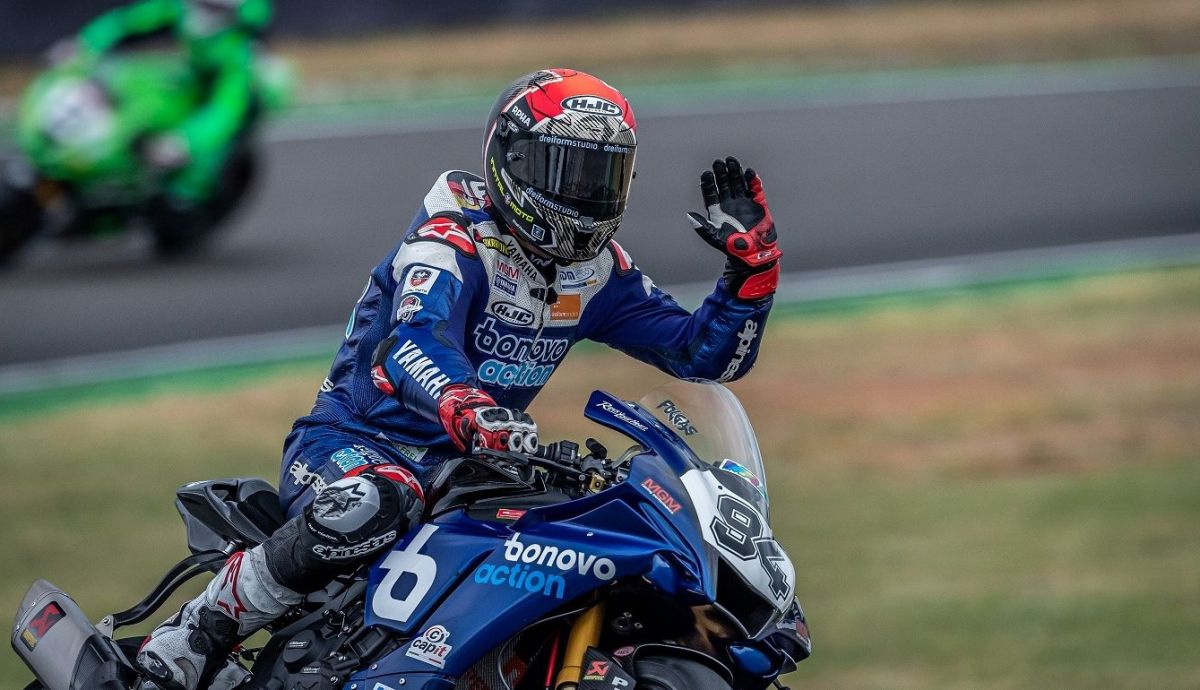 Jonas Folger cerró la temporada con victoria Jonas Folger cerró la temporada con victoria
