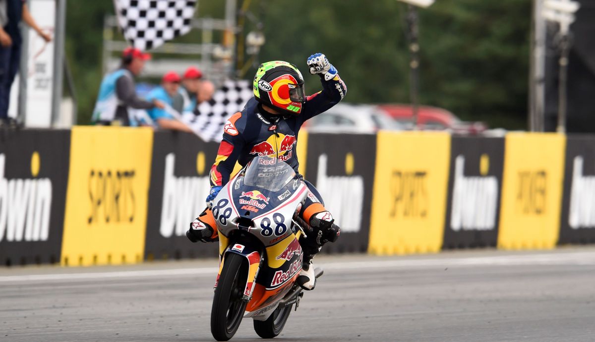 Jorge Martín arrasó en la MotoGP Rookies Cup de 2014 Jorge Martín arrasó en la MotoGP Rookies Cup de 2014