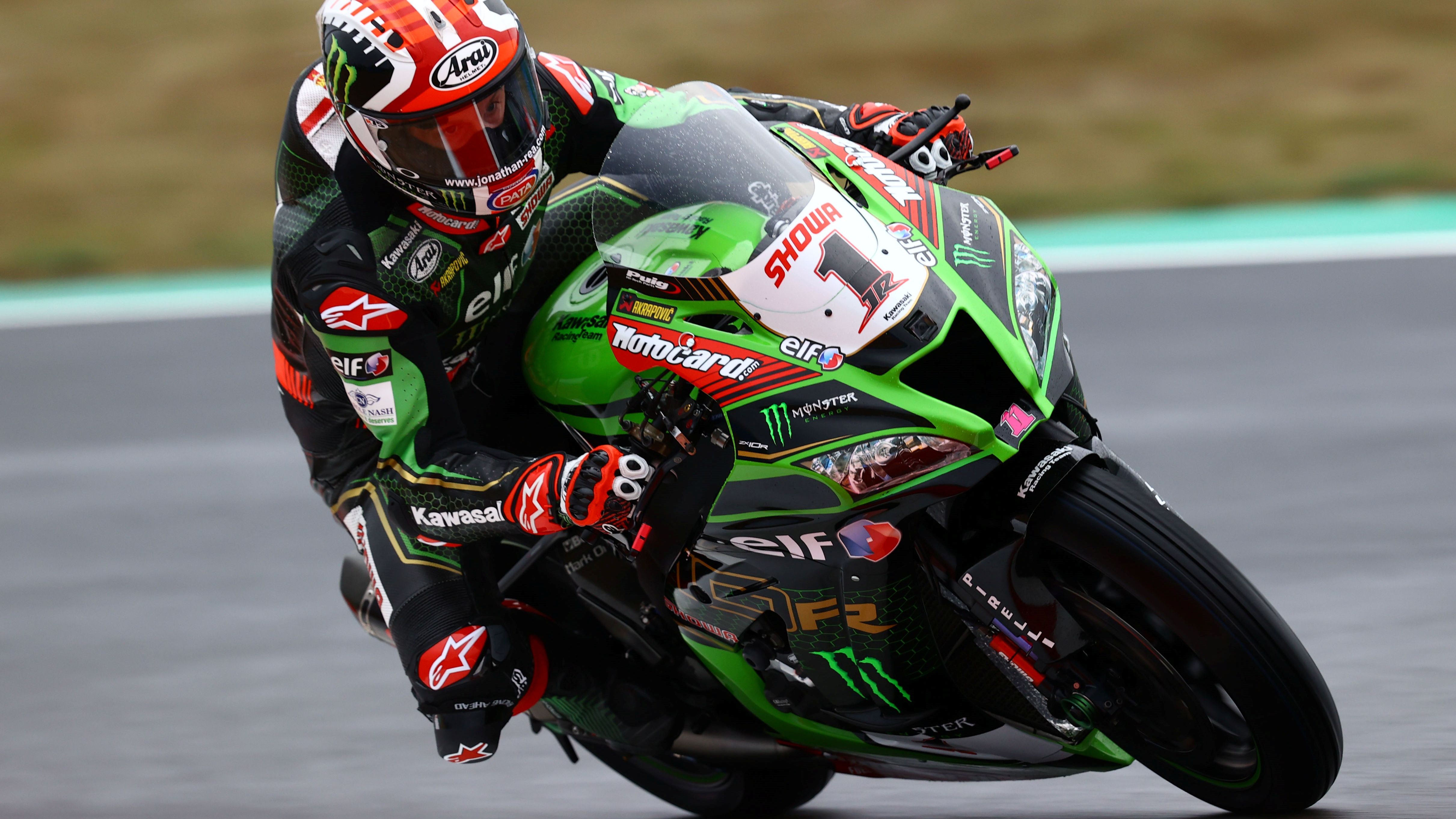 Jonathan Rea se ha llevado la primera manga en Magny Cours