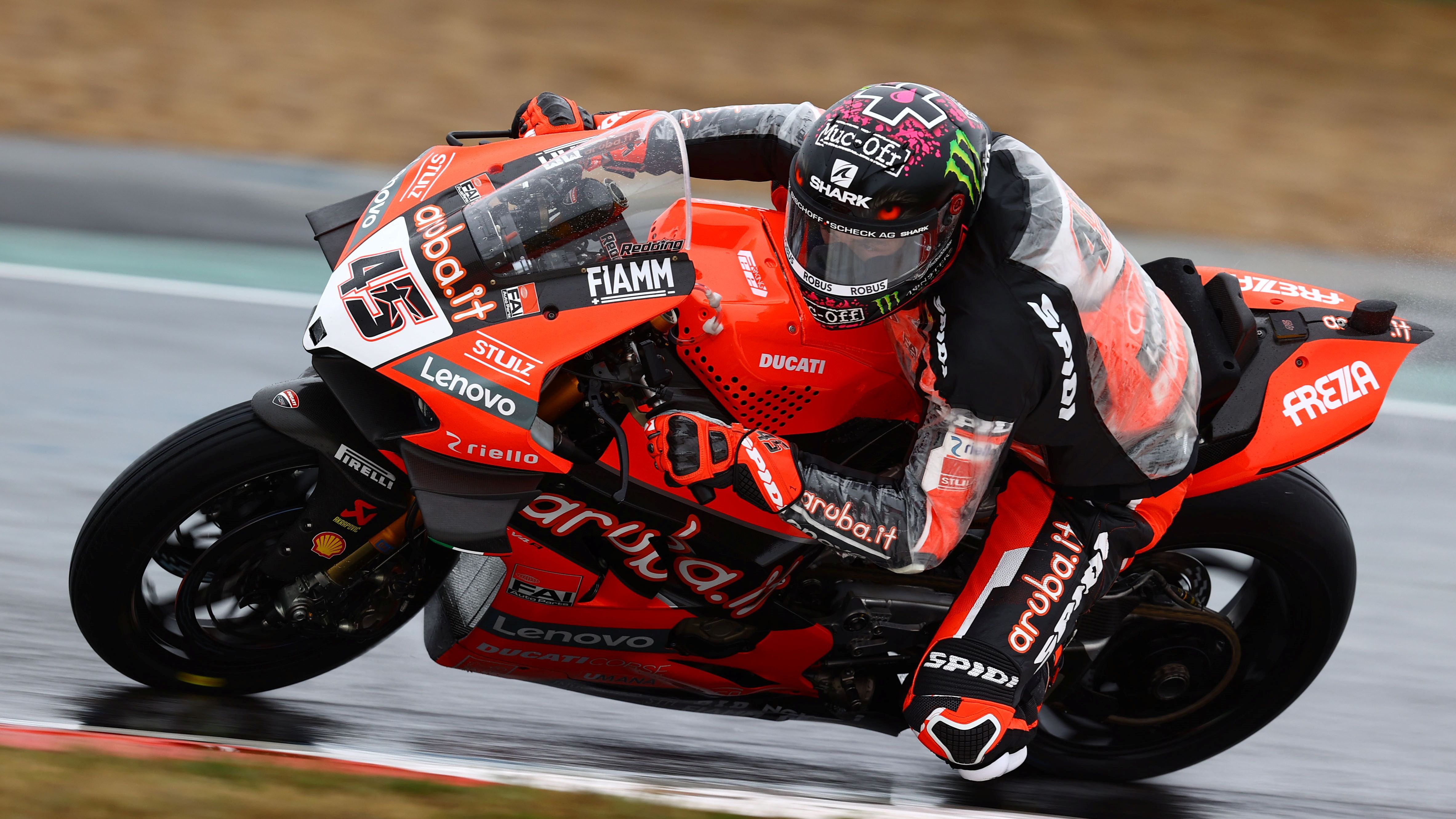 Scott Redding ha cerrado con victoria la ronda de Magny Cours