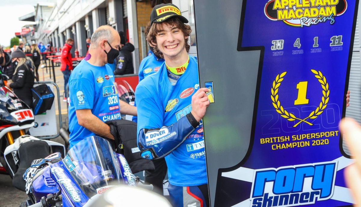 Rory Skinner es el campeón más joven de la historia del British Supersport