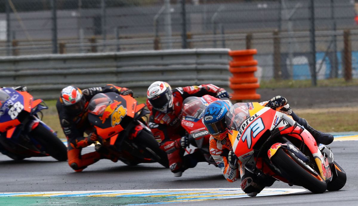 Álex Márquez deja atrás a Andrea Dovizioso, Pol Espargaró y Miguel Oliveira Álex Márquez deja atrás a Andrea Dovizioso, Pol Espargaró y Miguel Oliveira