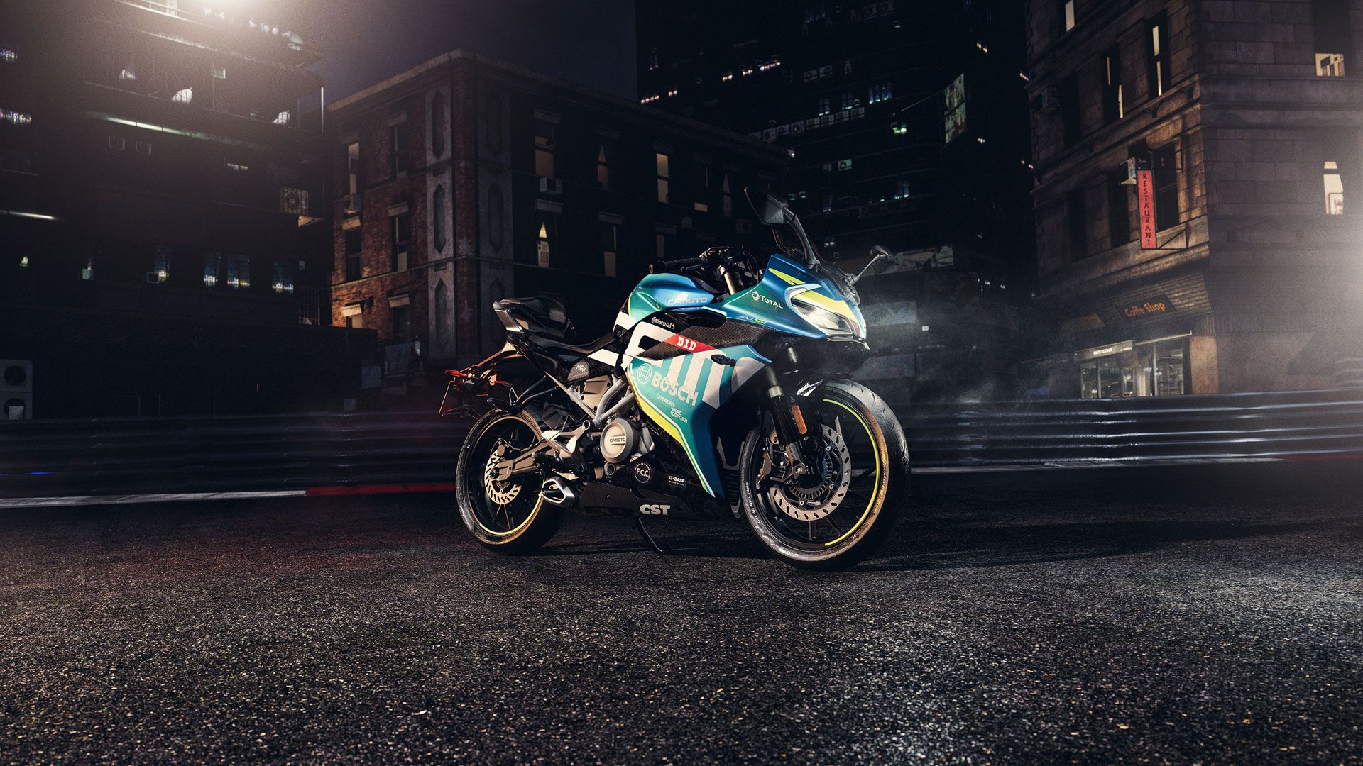 CFMoto 300 SR 1