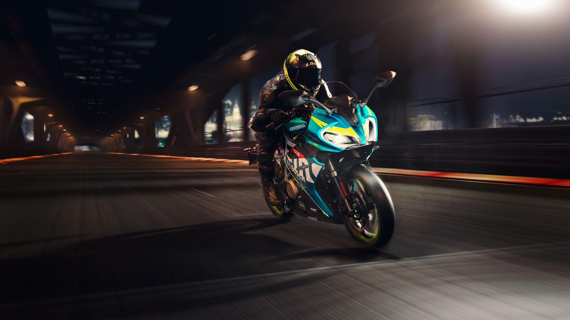 CFMoto 300 SR 3
