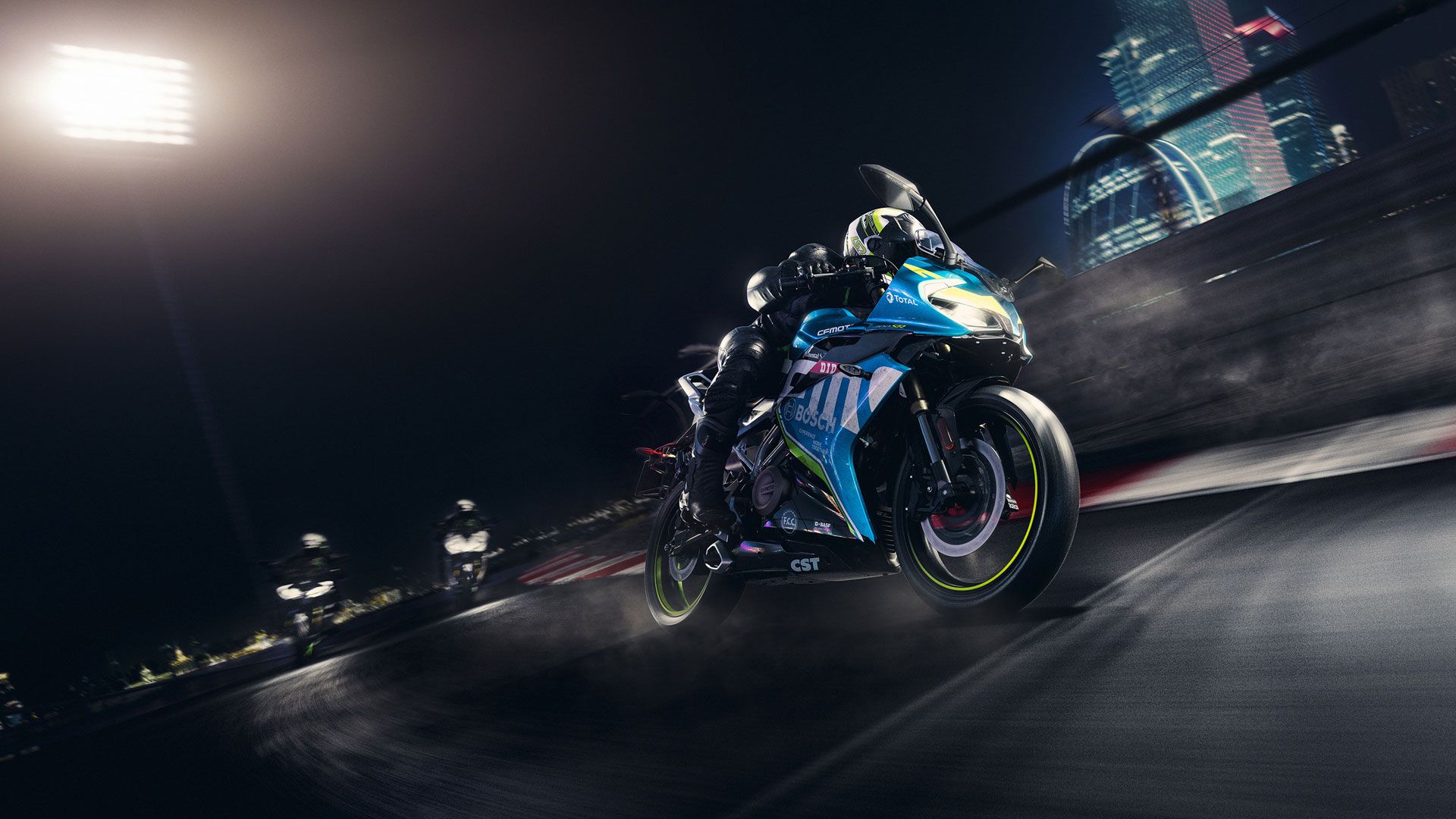 CFMoto 300 SR 4