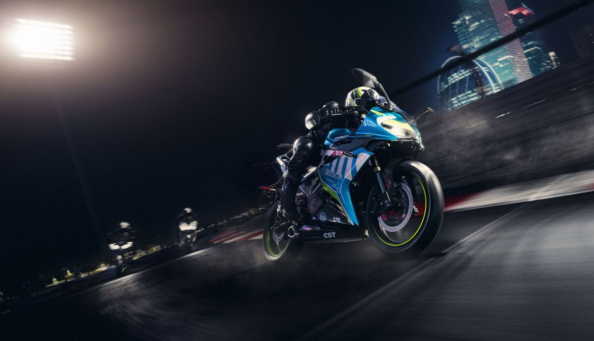 CFMoto 300 SR 4 CFMoto 300 SR 4
