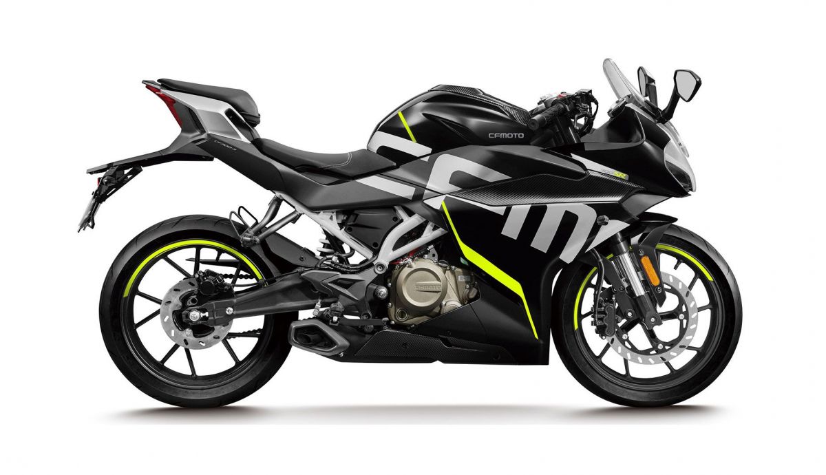 CFMoto 300 SR 7