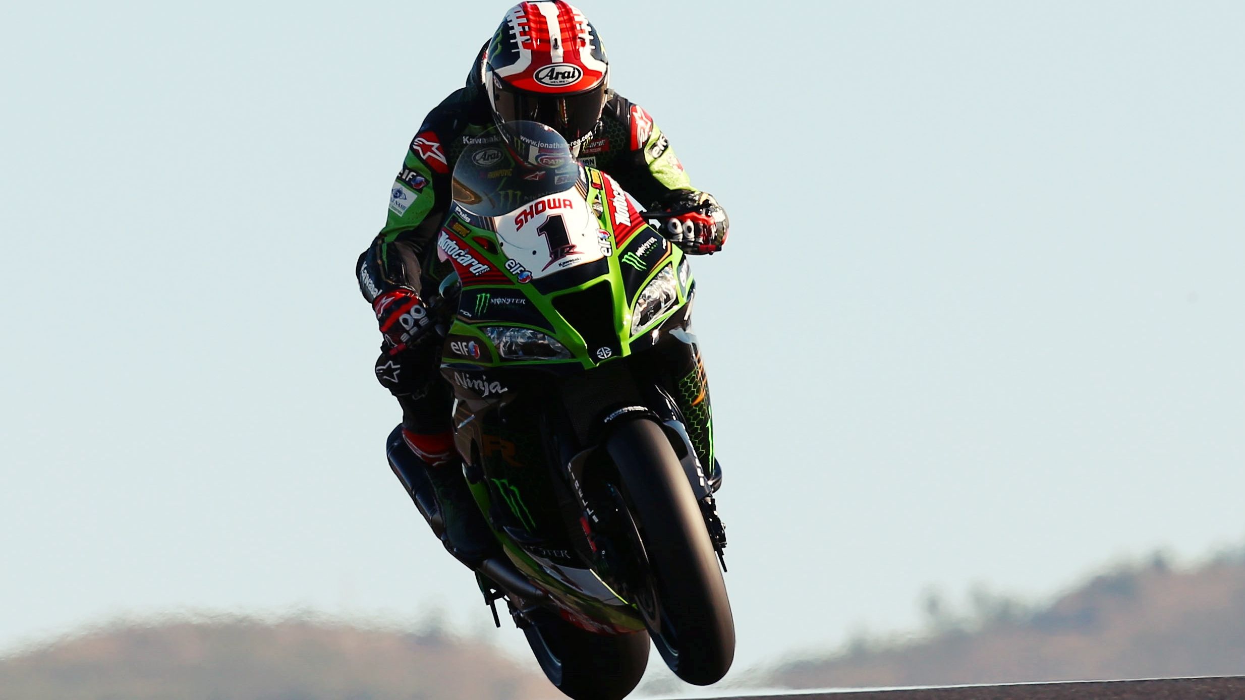 Jonathan Rea arrasó en Portimao ganando las tres carreras
