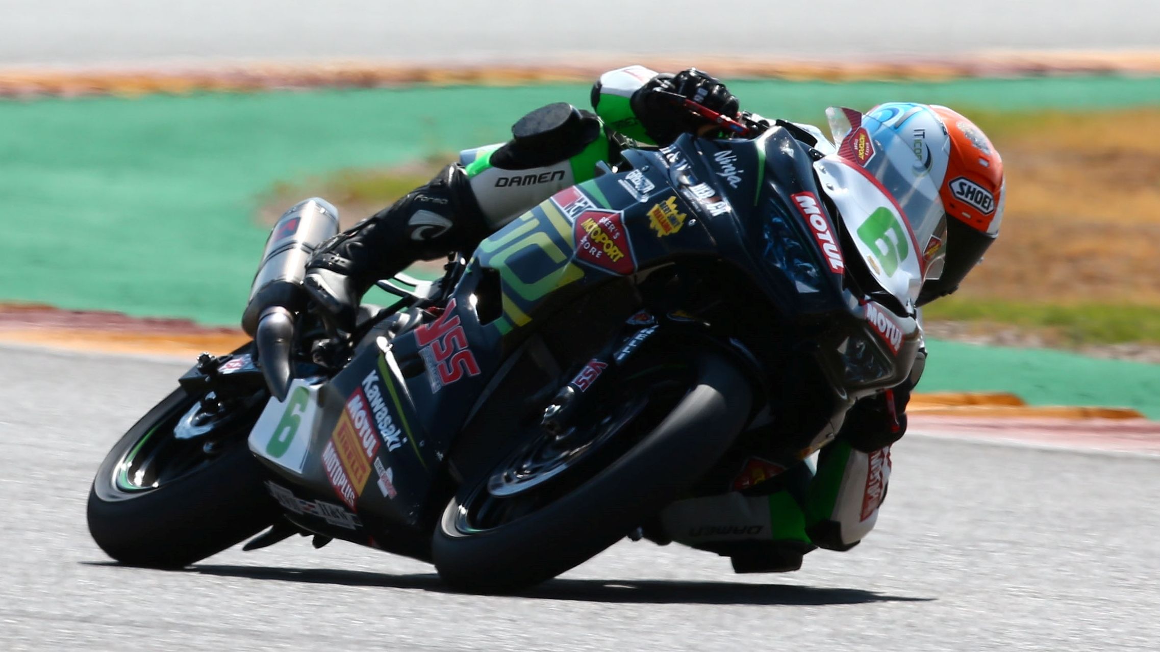 Jeffrey Buis ha rubricado un año perfecto con el título mundial de Supersport 300