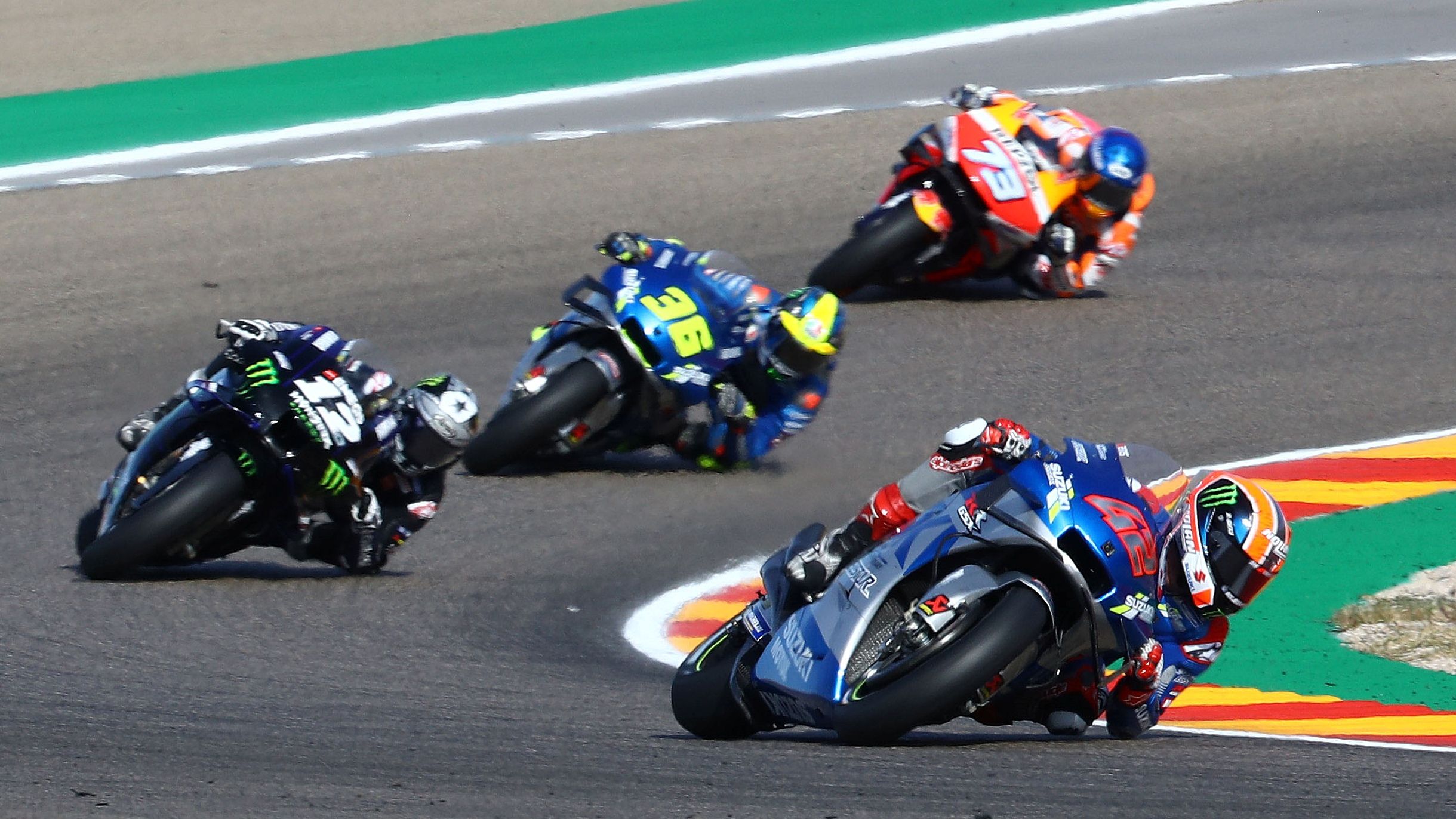 Álex Rins se escapa de Maverick Viñales, Joan Mir y Álex márquez
