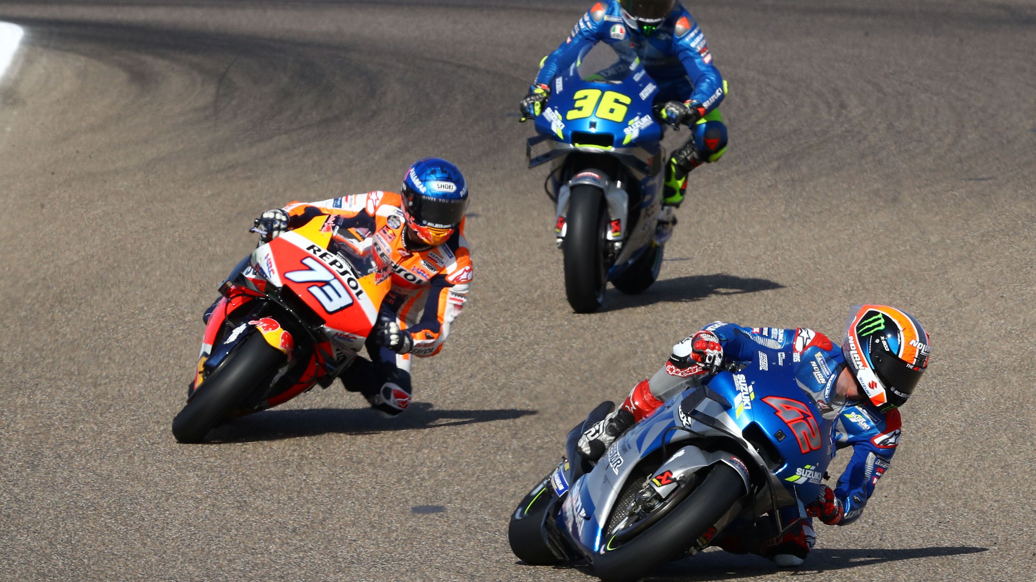 Álex Rins, Álex Márquez y Joan Mir, el podio final del GP de Aragón 2020