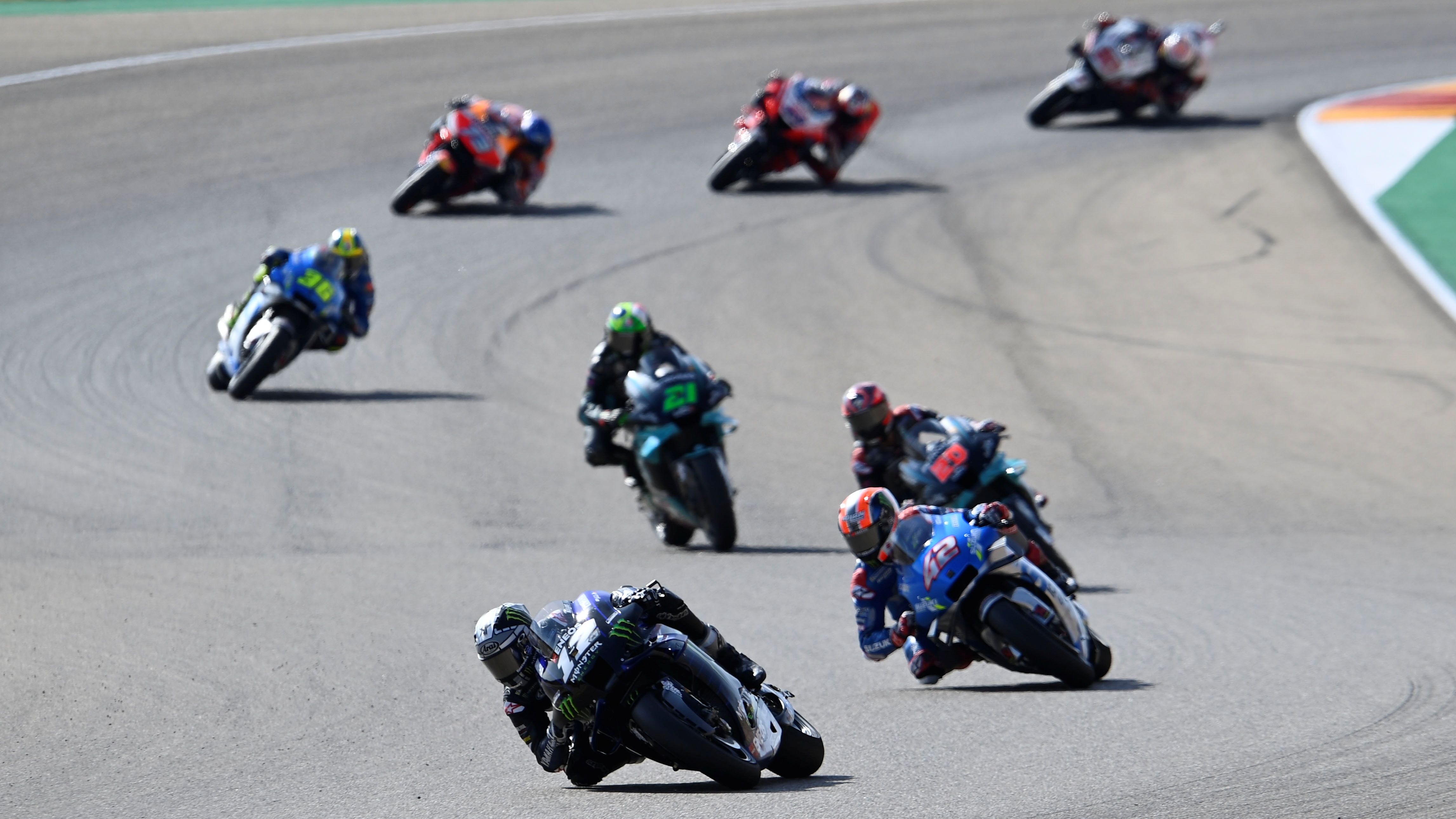 Maverick Viñales lidera por delante de Álex Rins, Fabio Quartararo y Franco Morbidelli