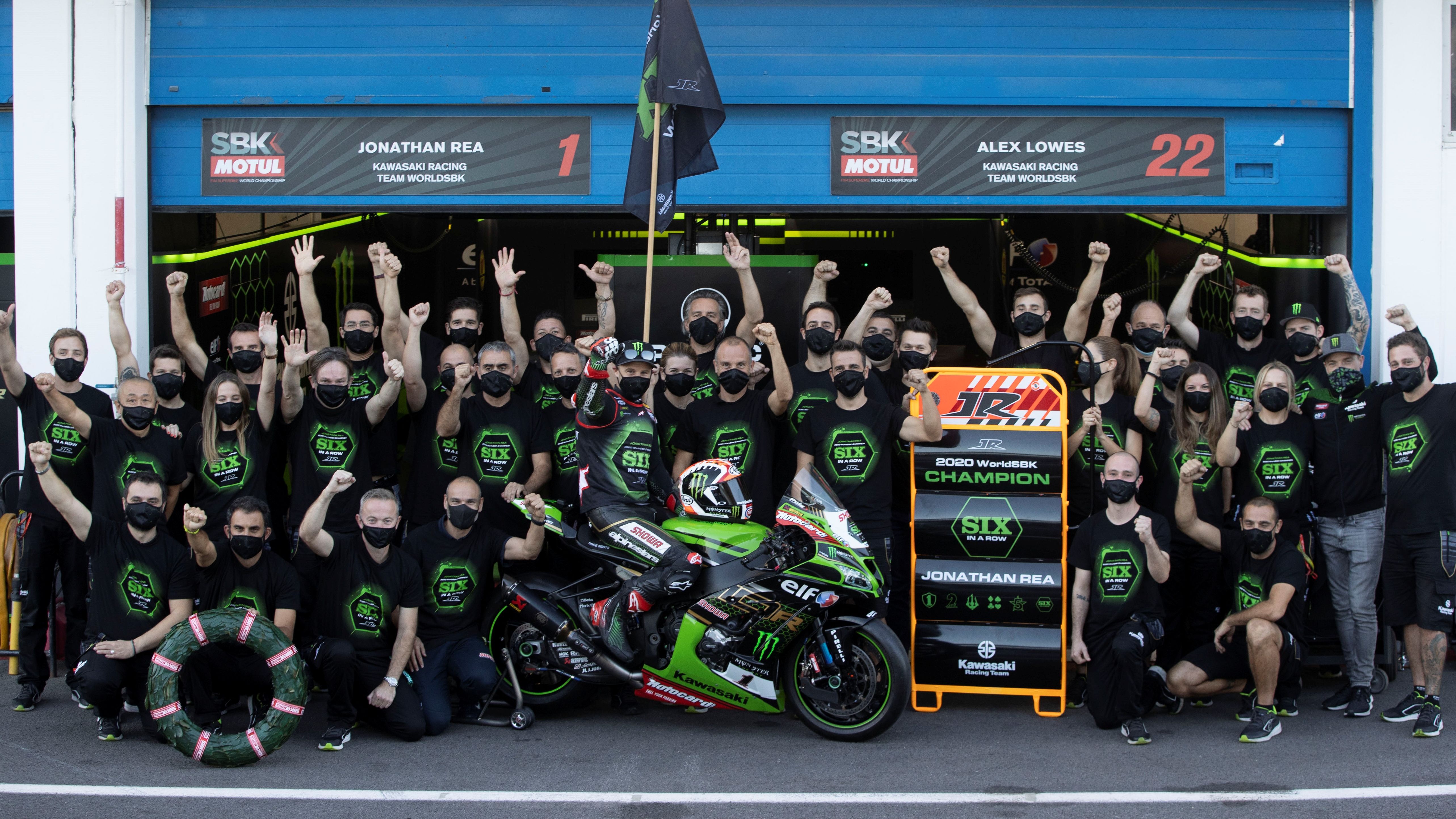 El Kawasaki Racing Team festeja el sexto título de Jonathan Rea