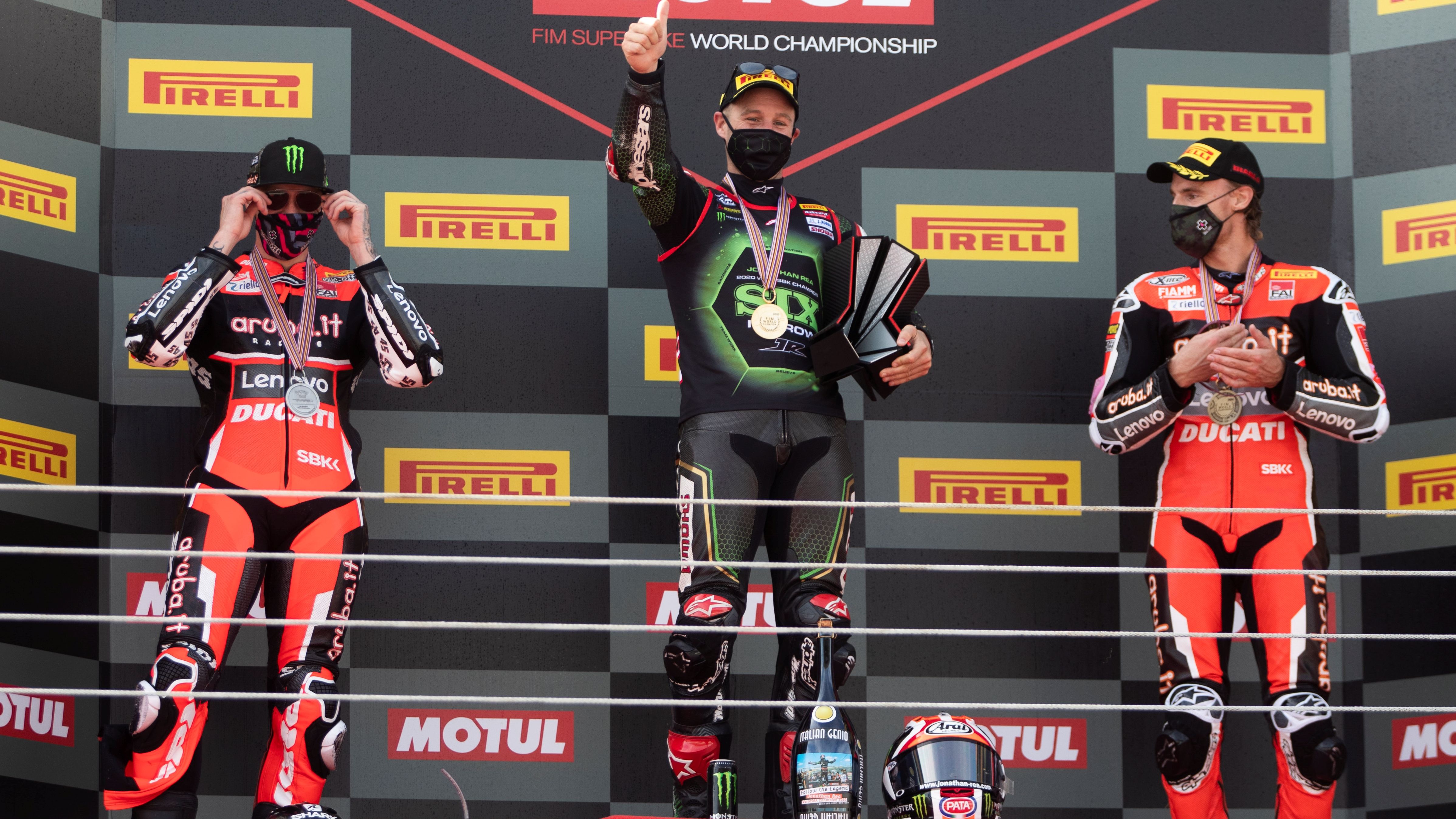 Jonathan Rea, Scott Redding y Chaz Davies, el podio final de temporada de Superbike 2020