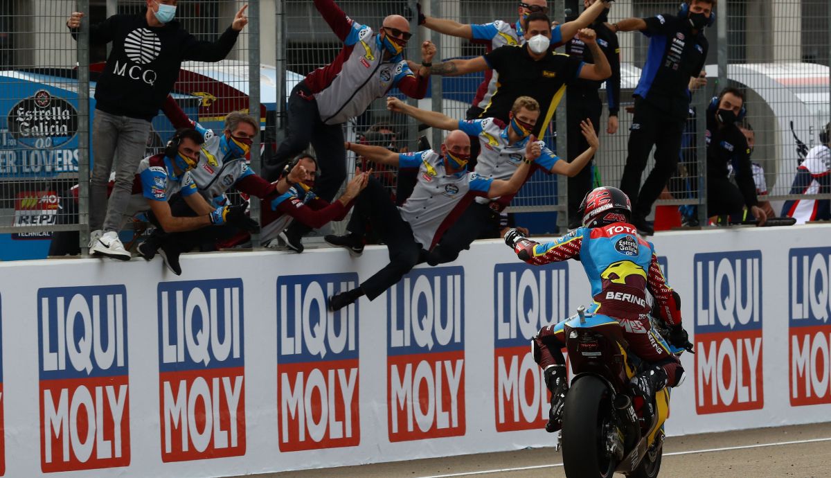 Sam Lowes entra victorioso por tercera carrera consecutiva entre el delirio del EG0,0 Marc VDS