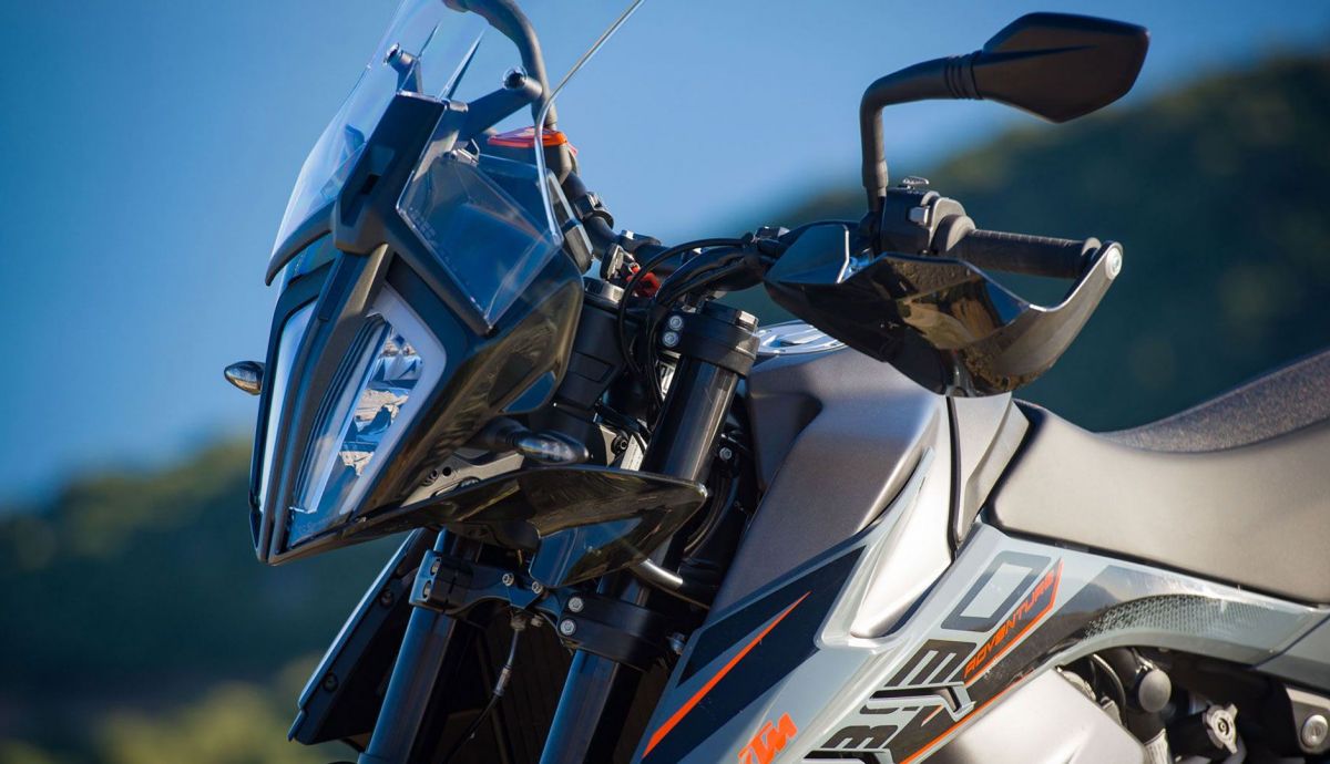 KTM 890 Adventure (3) KTM 890 Adventure (3)