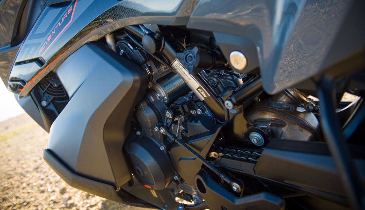 ktm 890 Adventure Detalles (7) ktm 890 Adventure Detalles (7)