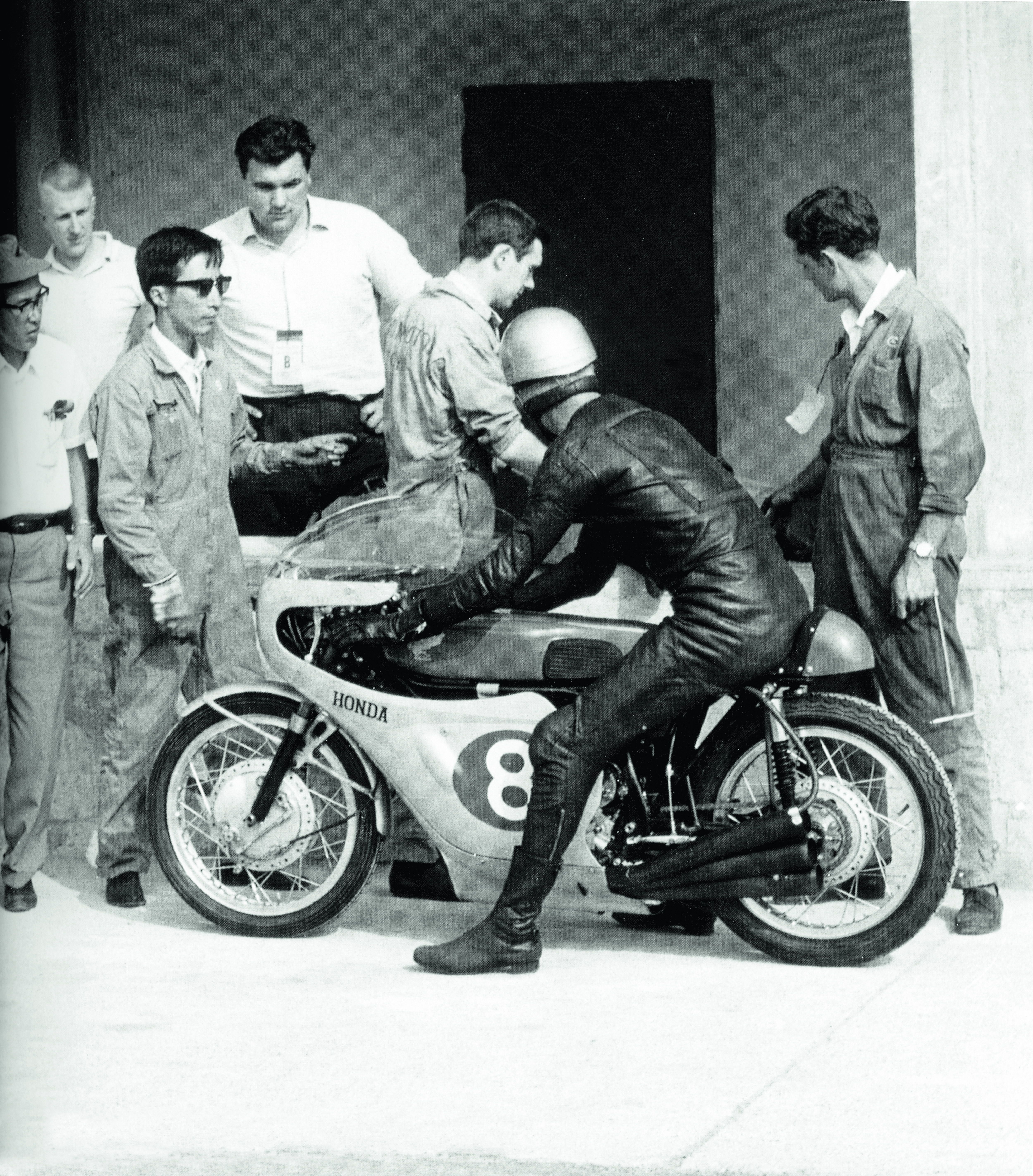Todo en un día: el arte de ganar varias carreras en un Gran Premio.