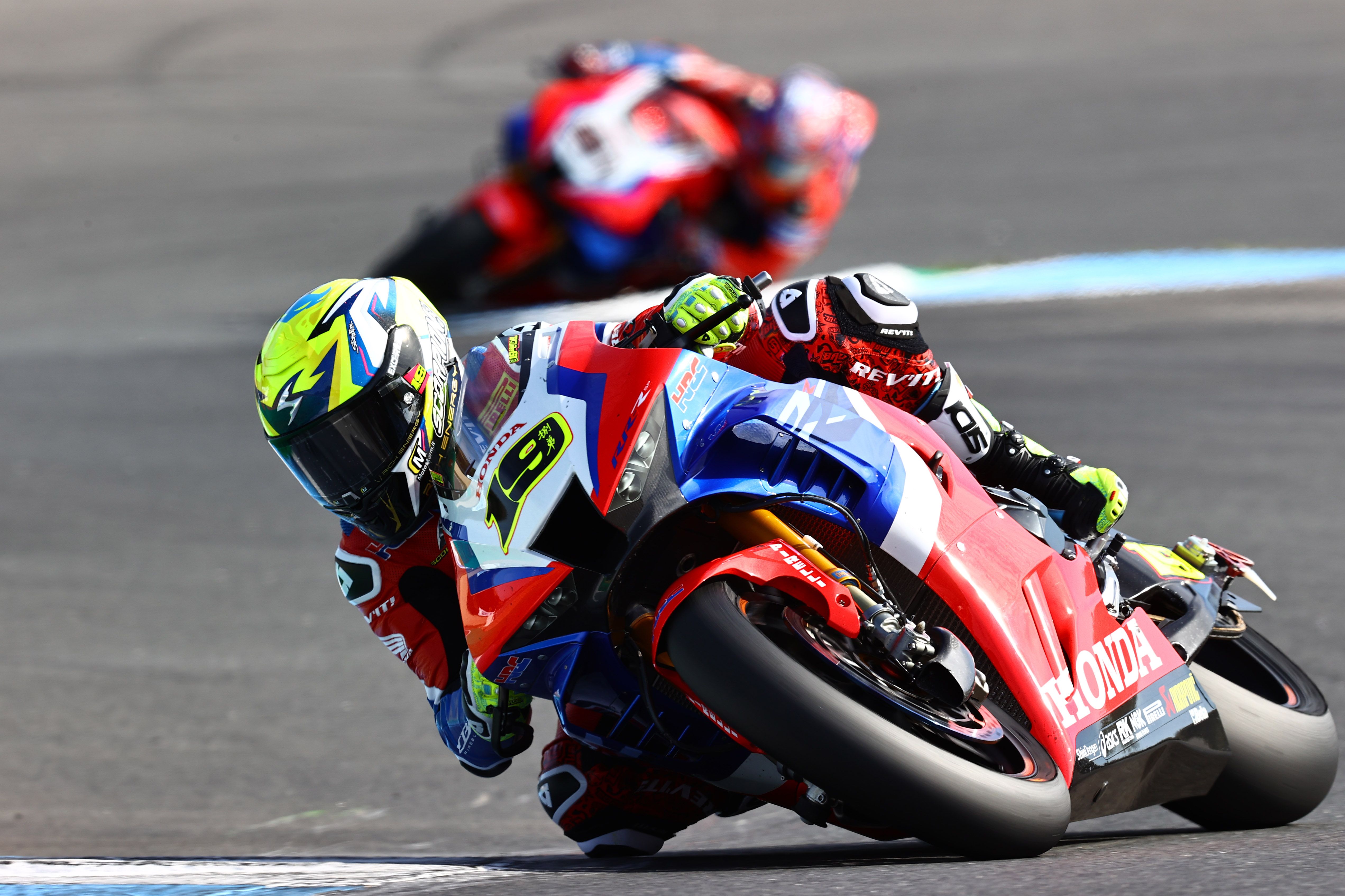 Así fue el regreso oficial de Honda al Mundial de SBK.
