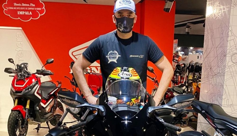 Raul Torras con la CBR1000RR R del Toll Racing Team para 2021