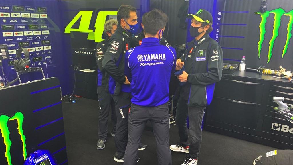Valentino Rossi ya ha podido acceder a su box en el Circuit Ricardo Tormo. 