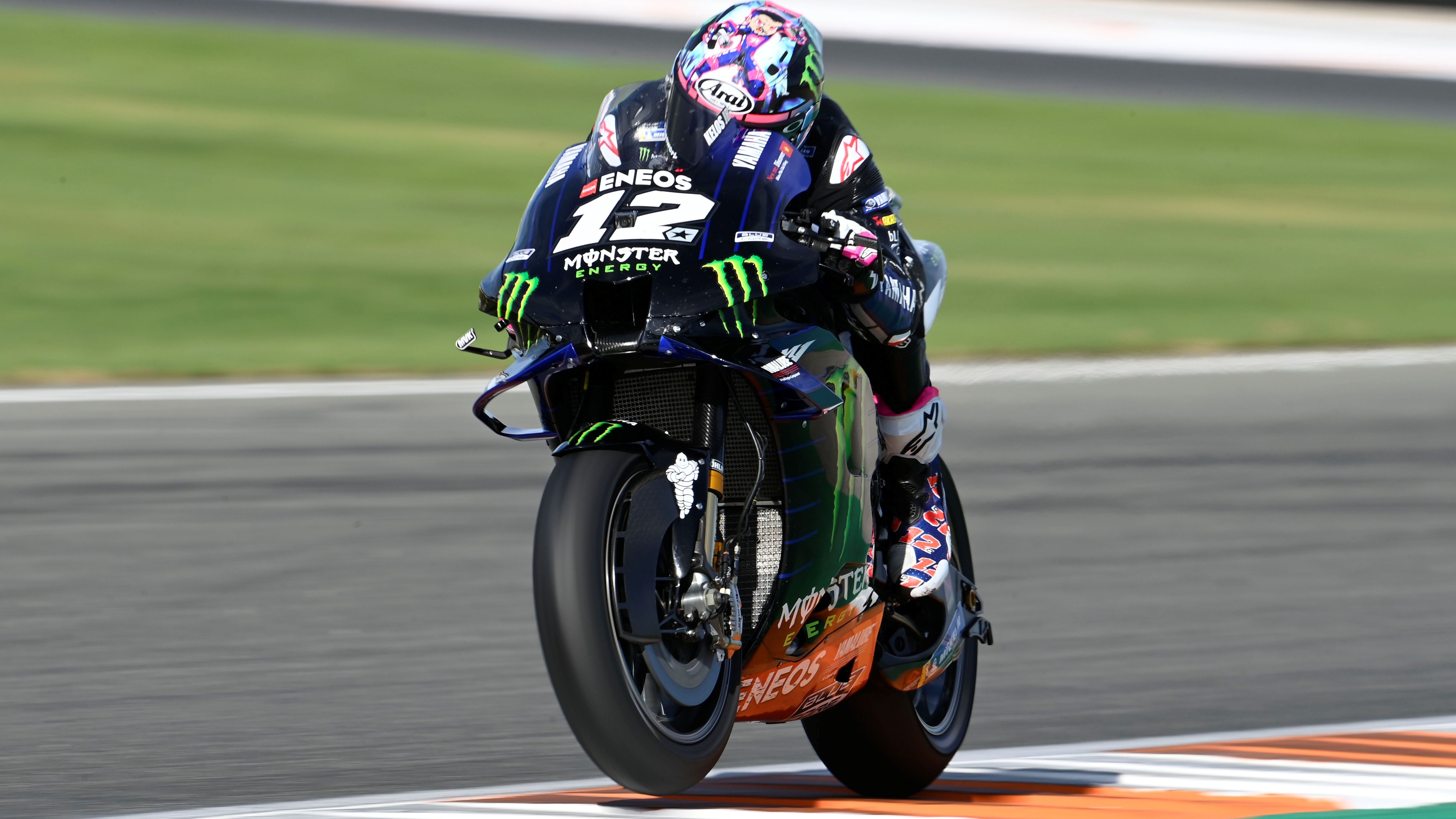 Maverick Viñales tuvo que salir desde el pit lane por abrir un nuevo motor