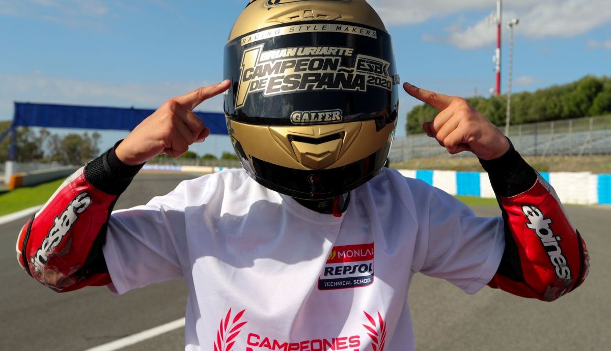 Brian Uriarte es el campeón de España de Moto4 2020 Brian Uriarte es el campeón de España de Moto4 2020