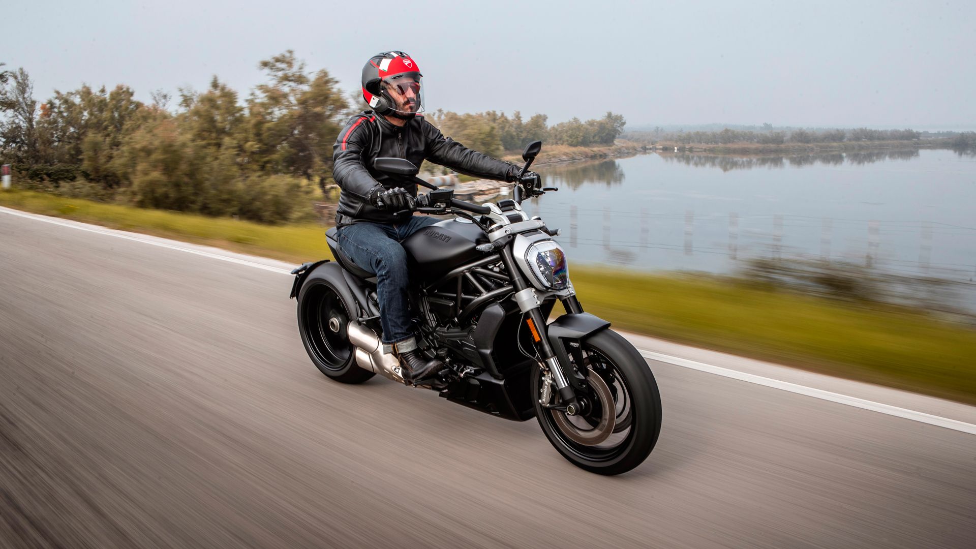 Ducati XDiavel Dark 2021 06