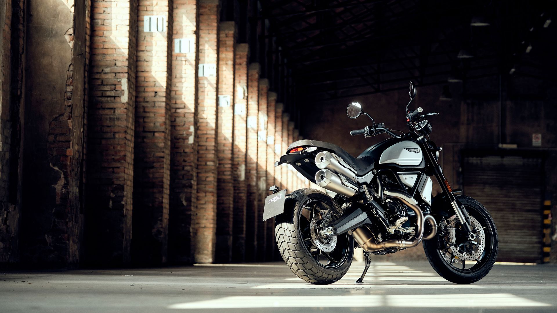 Ducati Scrambler 1100 Dark Pro 2021 07